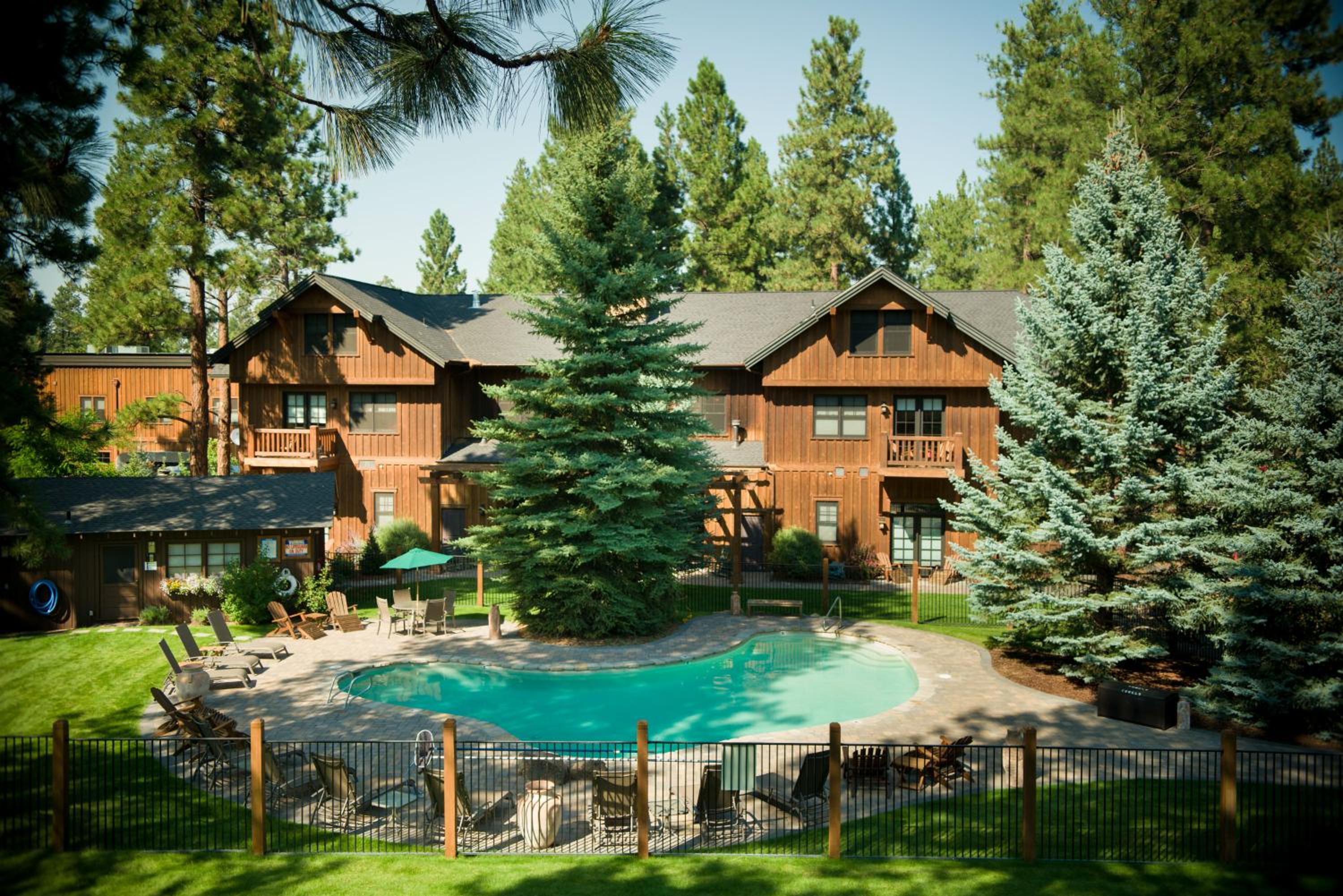 FivePine Lodge
