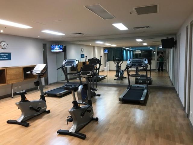 Glenelg Holiday Apartments-Pier Direct Beach Front Free Parking