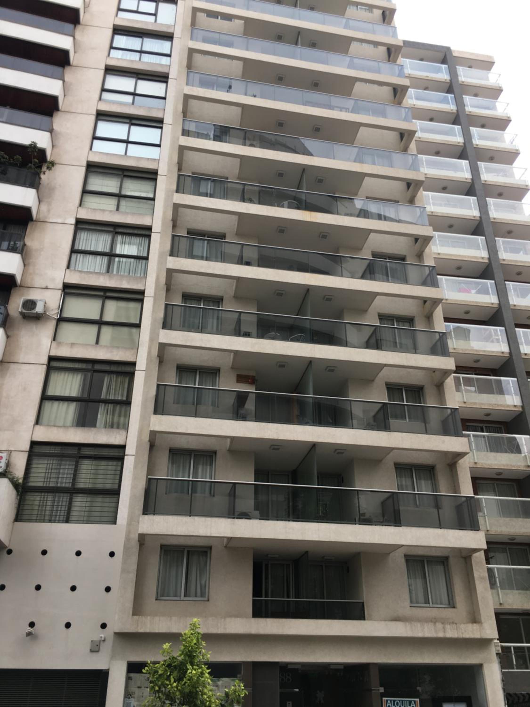 Hotel Balcarce Deluxe - Image 1