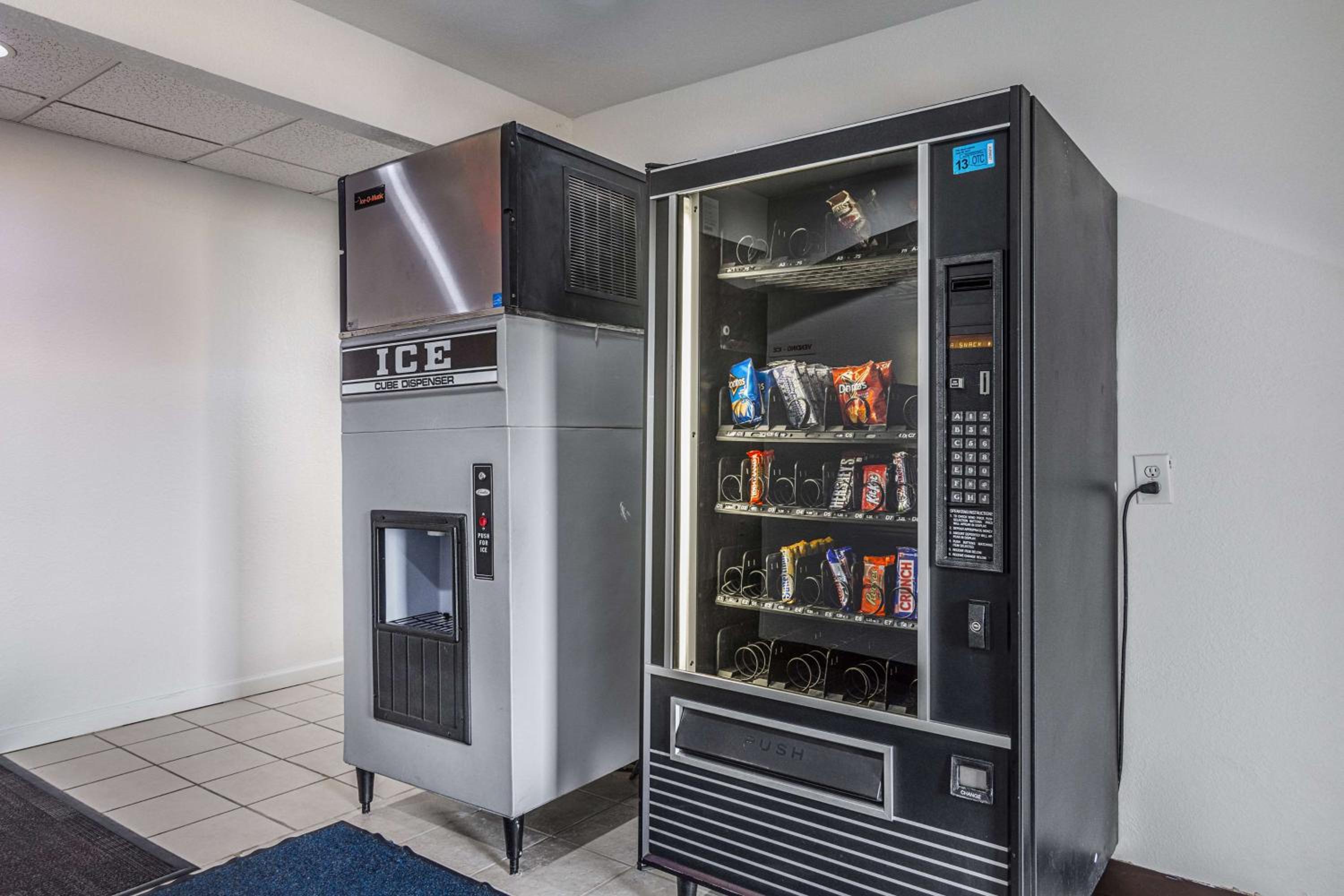 McAlester Vacations - Motel 6-Mcalester, OK - Property Image 14