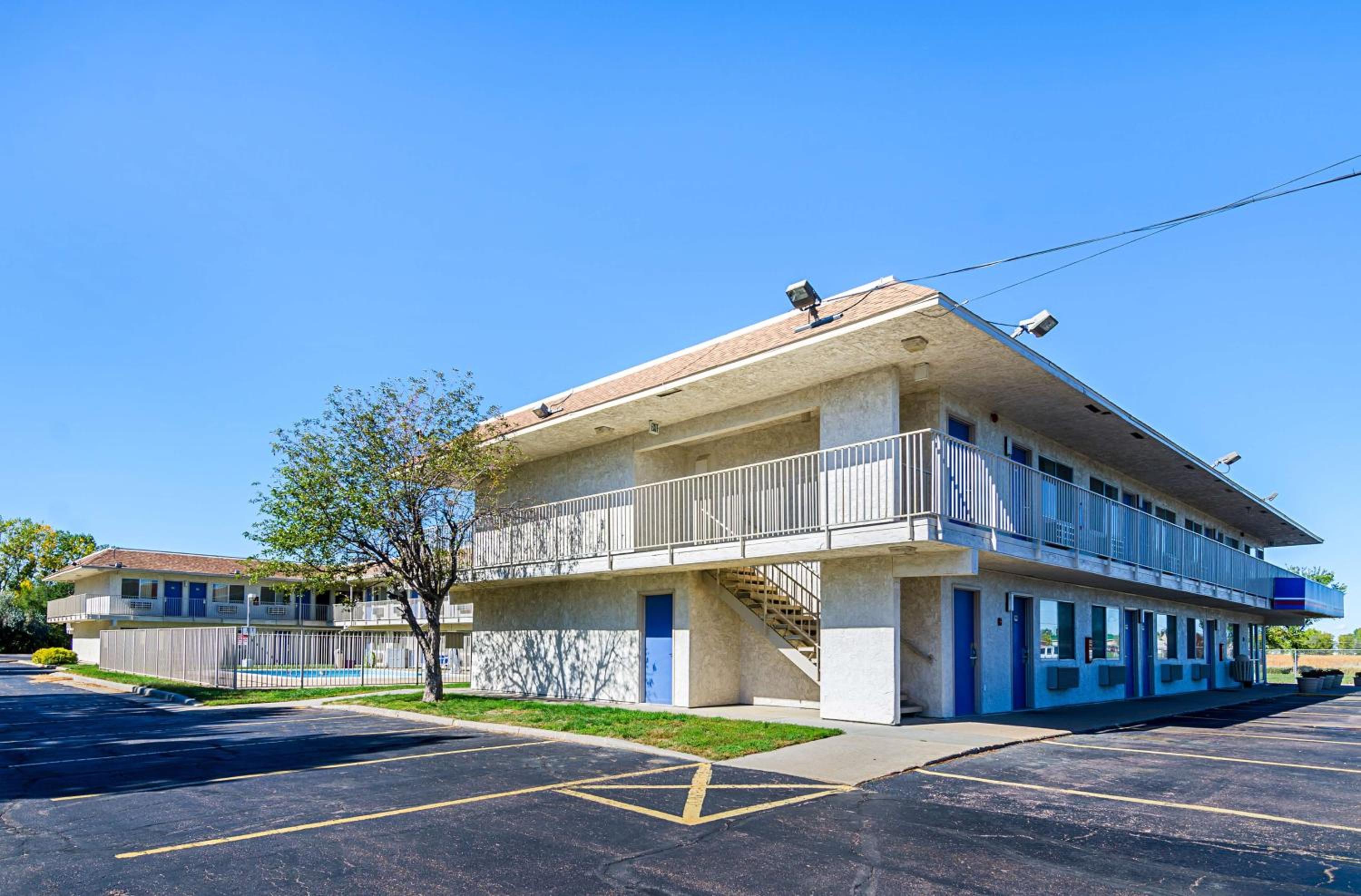 Mitchell Vacations - Motel 6-Mitchell, SD - Property Image 9