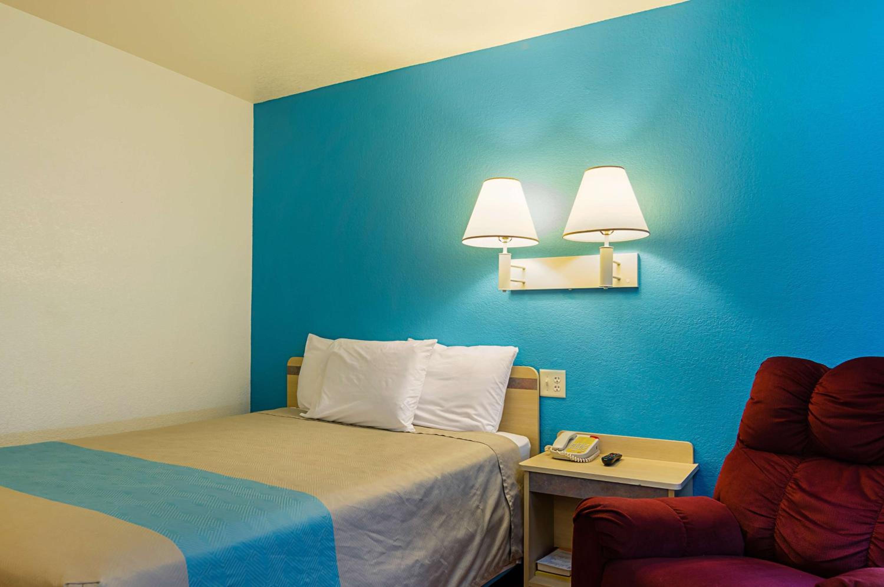 Motel 6-Mitchell, SD