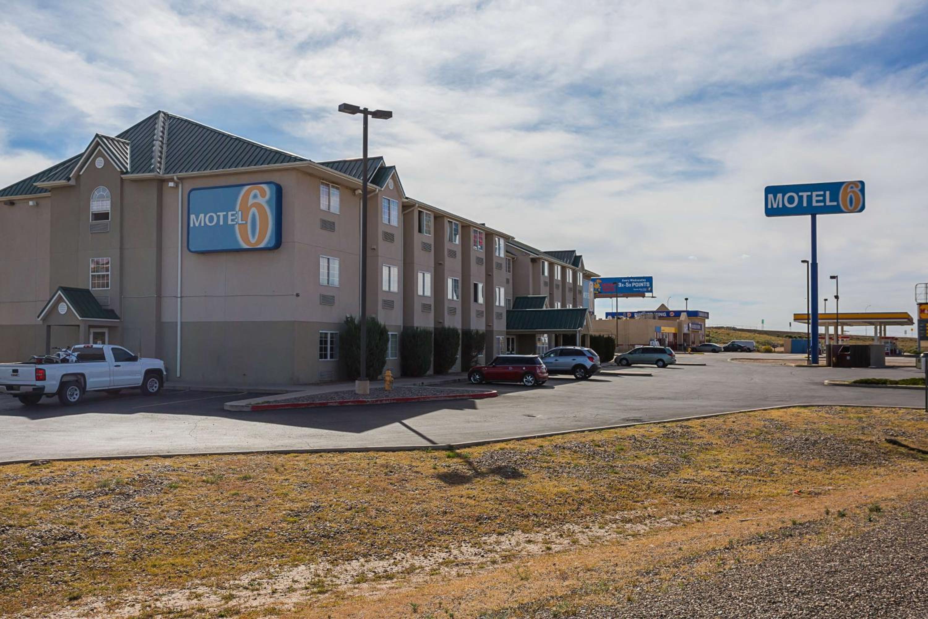 Motel 6-Bernalillo, NM view 5
