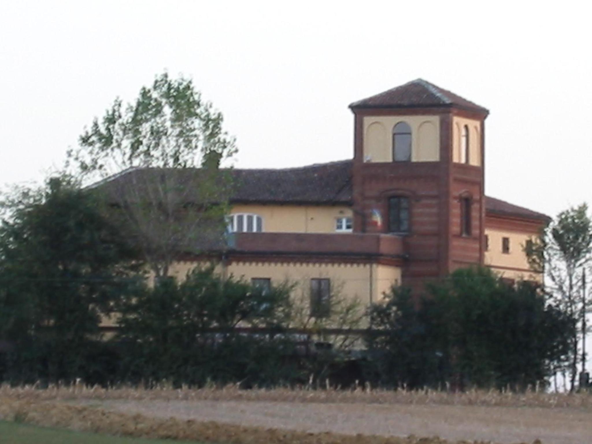 Photo 8
