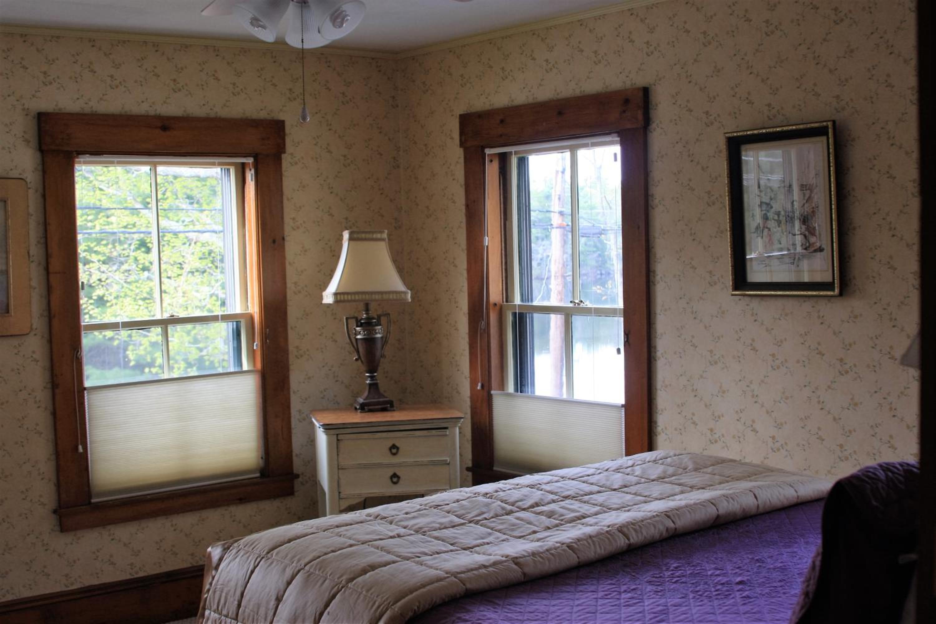 Follansbee Inn