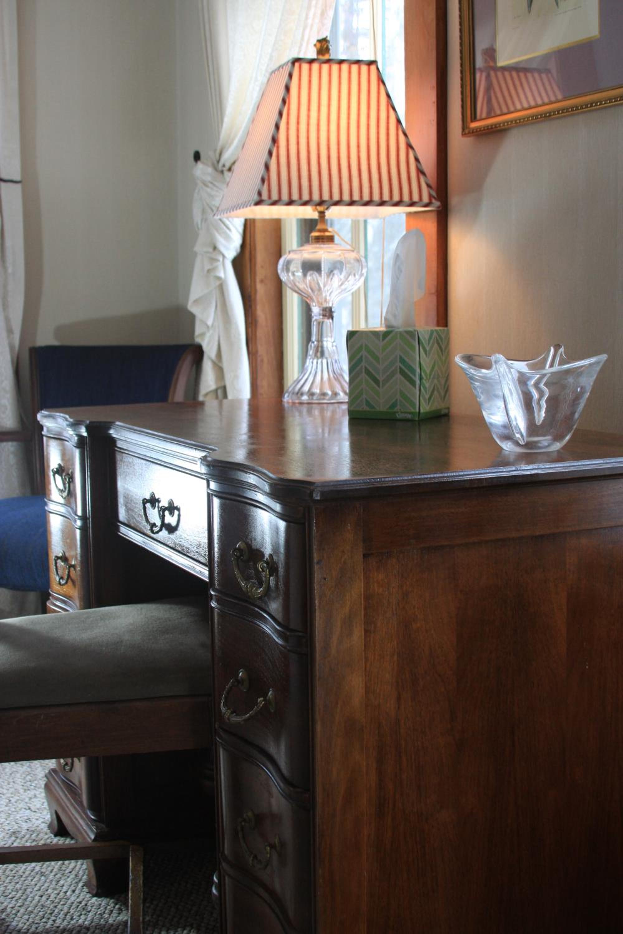 Follansbee Inn