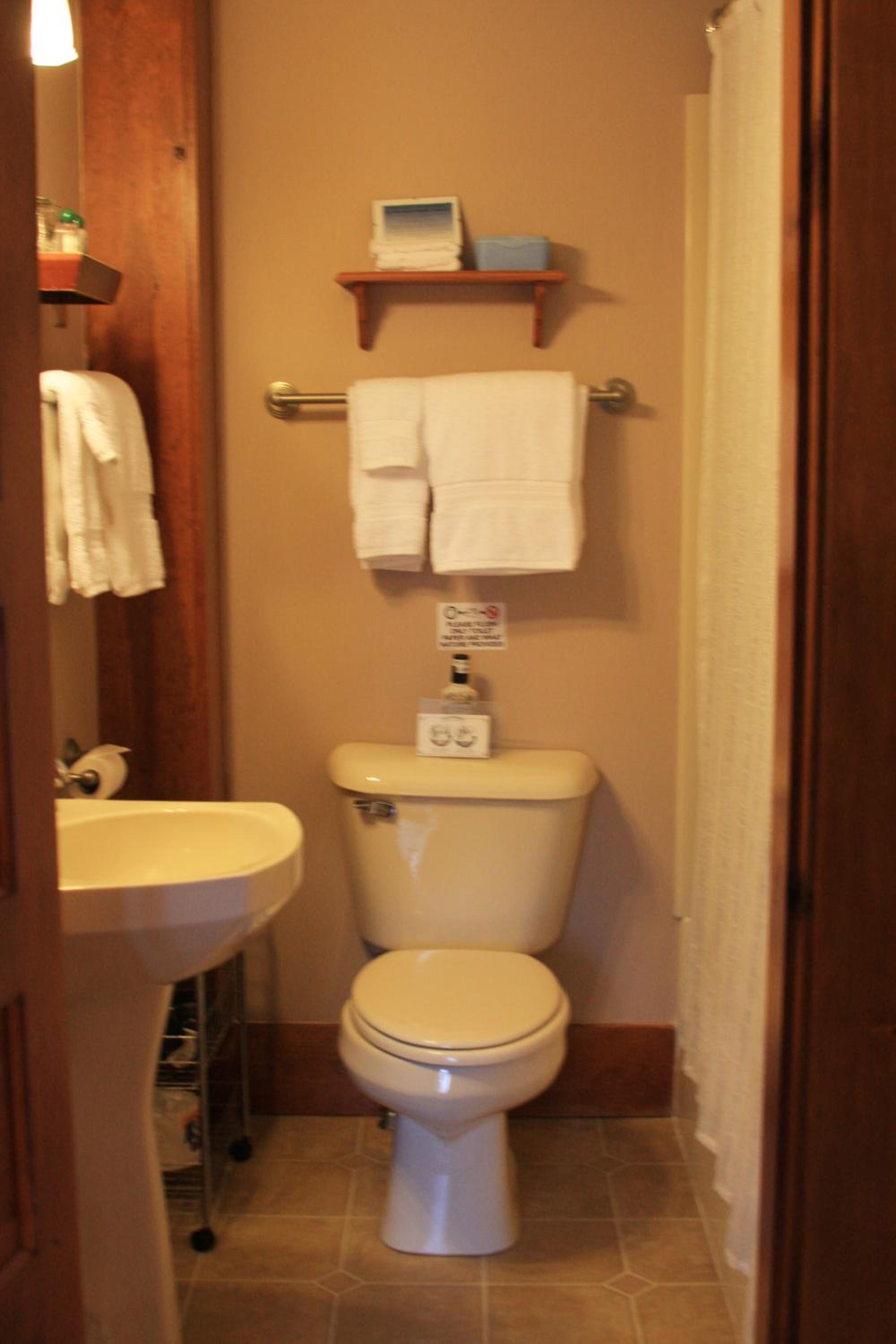 Follansbee Inn