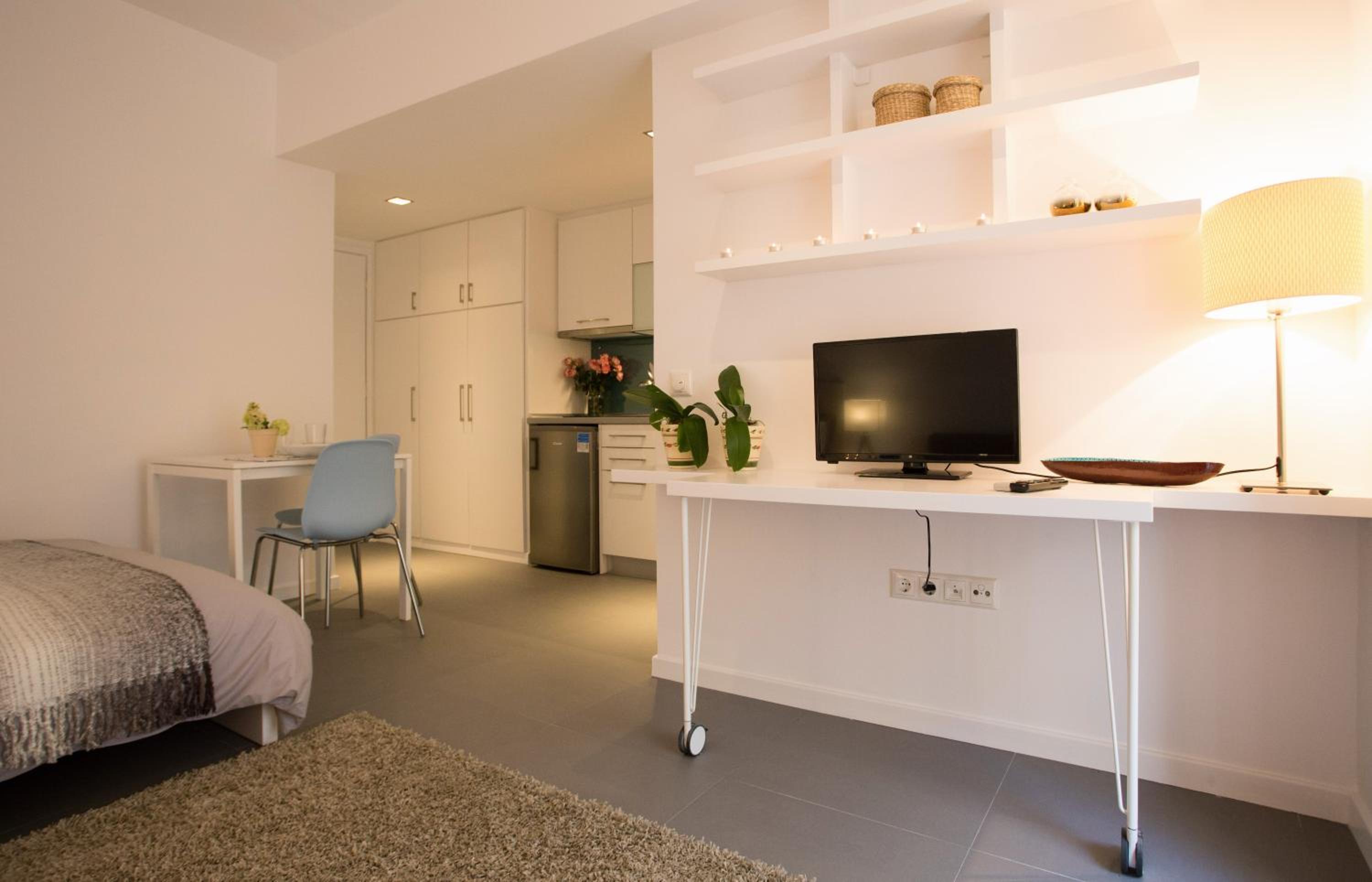 Homz Studios Faliro