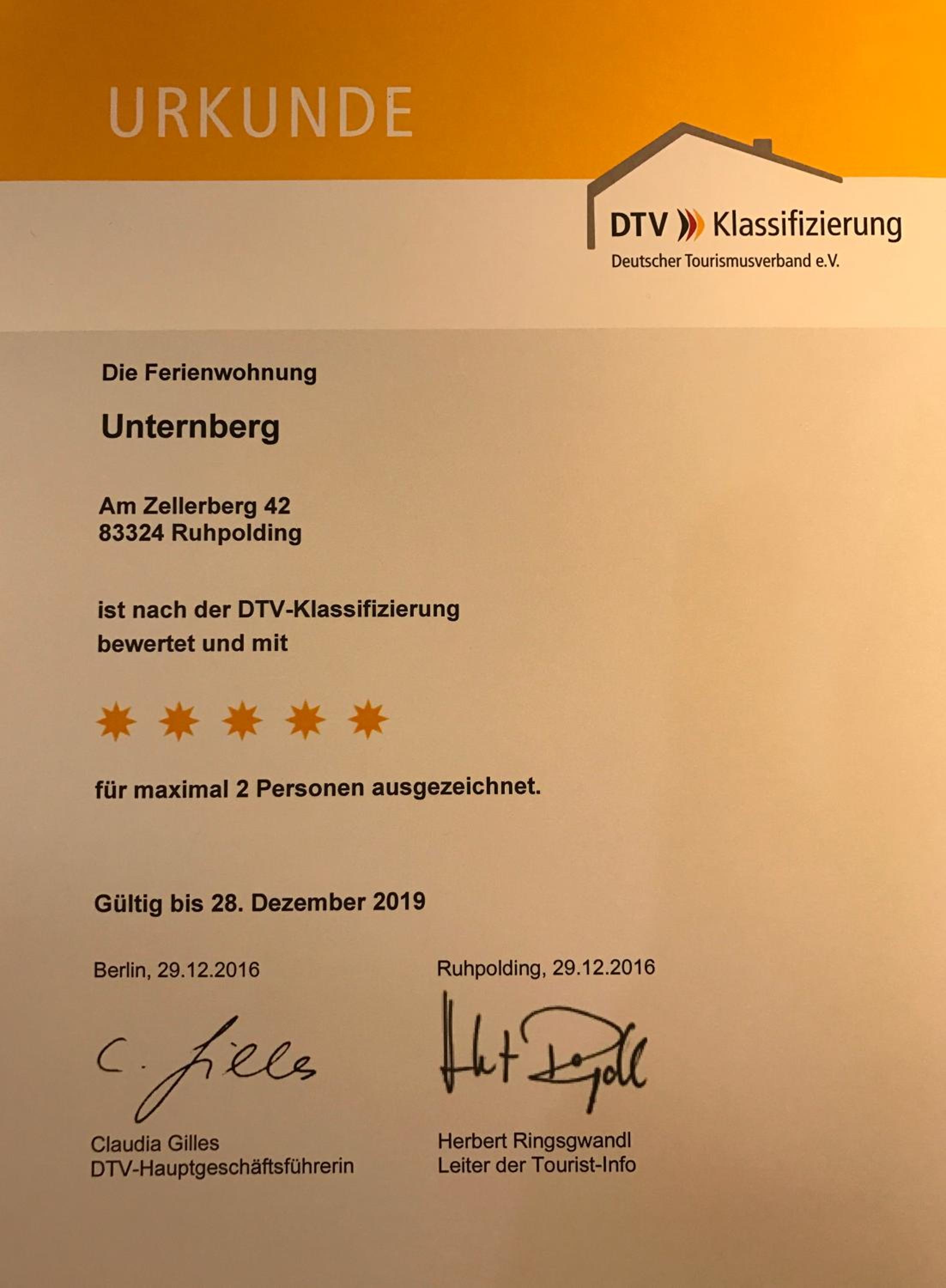 BERGSUCHT-Ruhpolding, Traumlage am sonnigen Südhang, kostenlose Parkplätze, schnelles WLAN, ruhige Sackgasse, NETFLIX inklusive