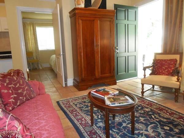 Belle Oaks Inn