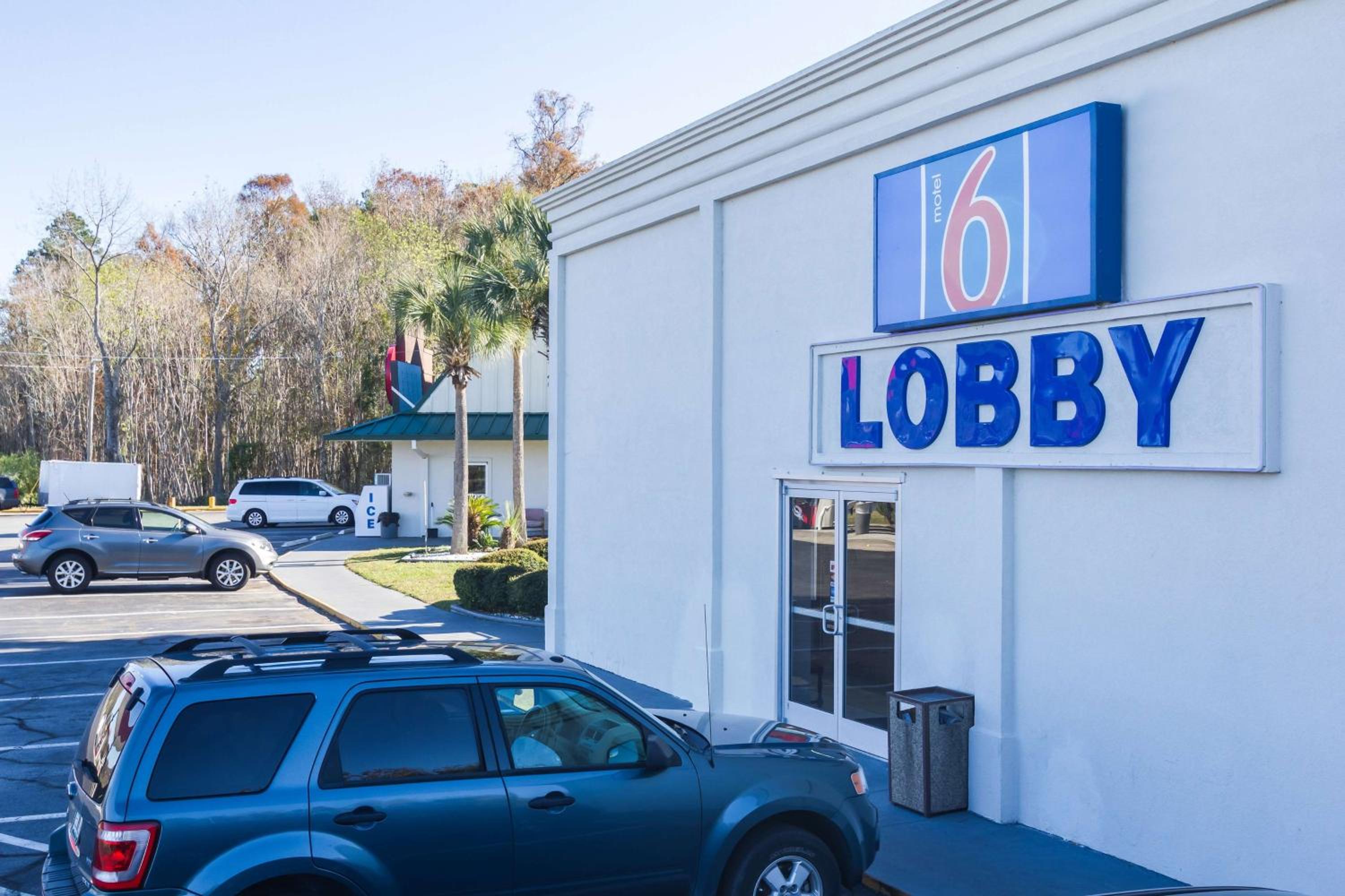 Motel 6-Townsend, GA