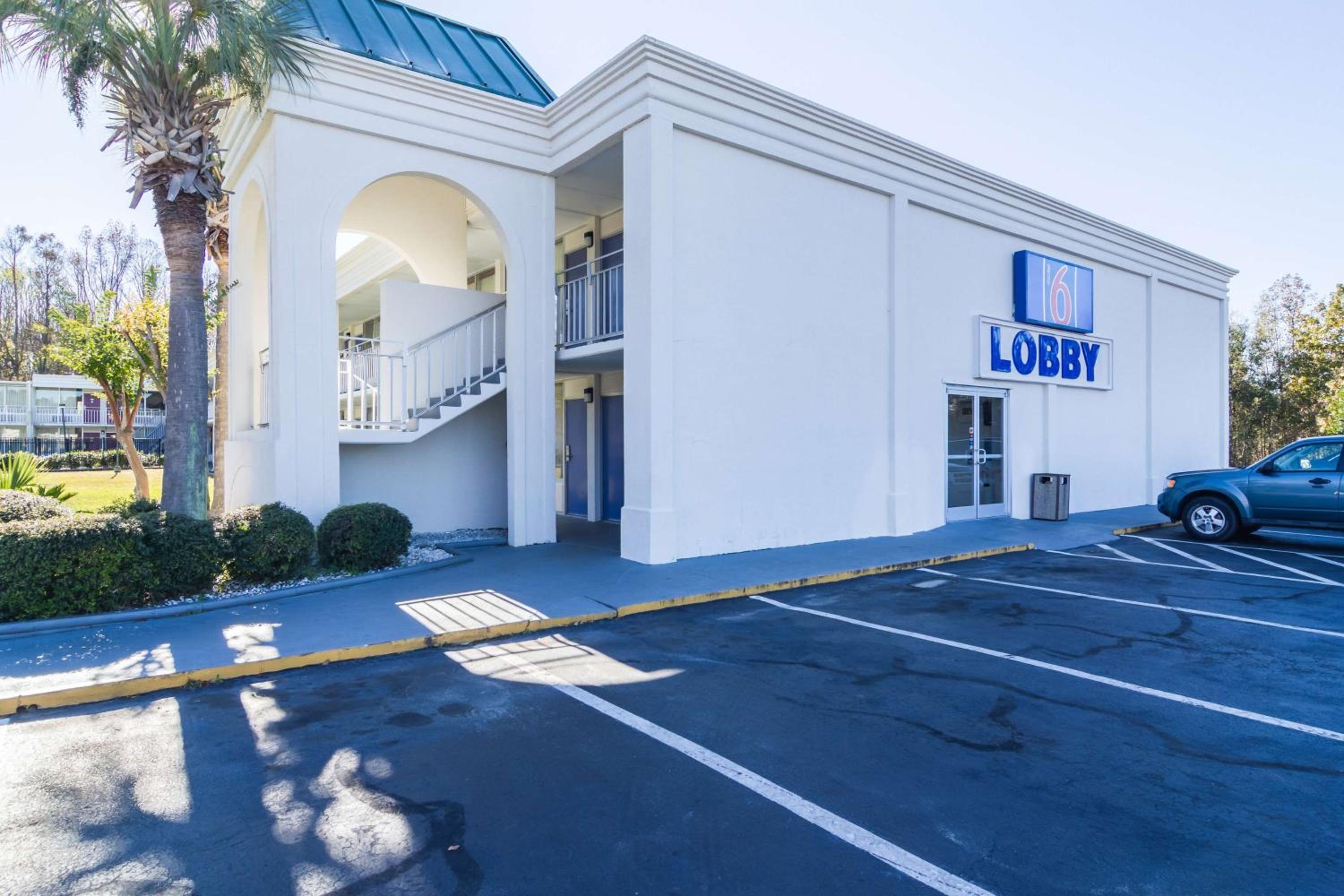 Motel 6-Townsend, GA