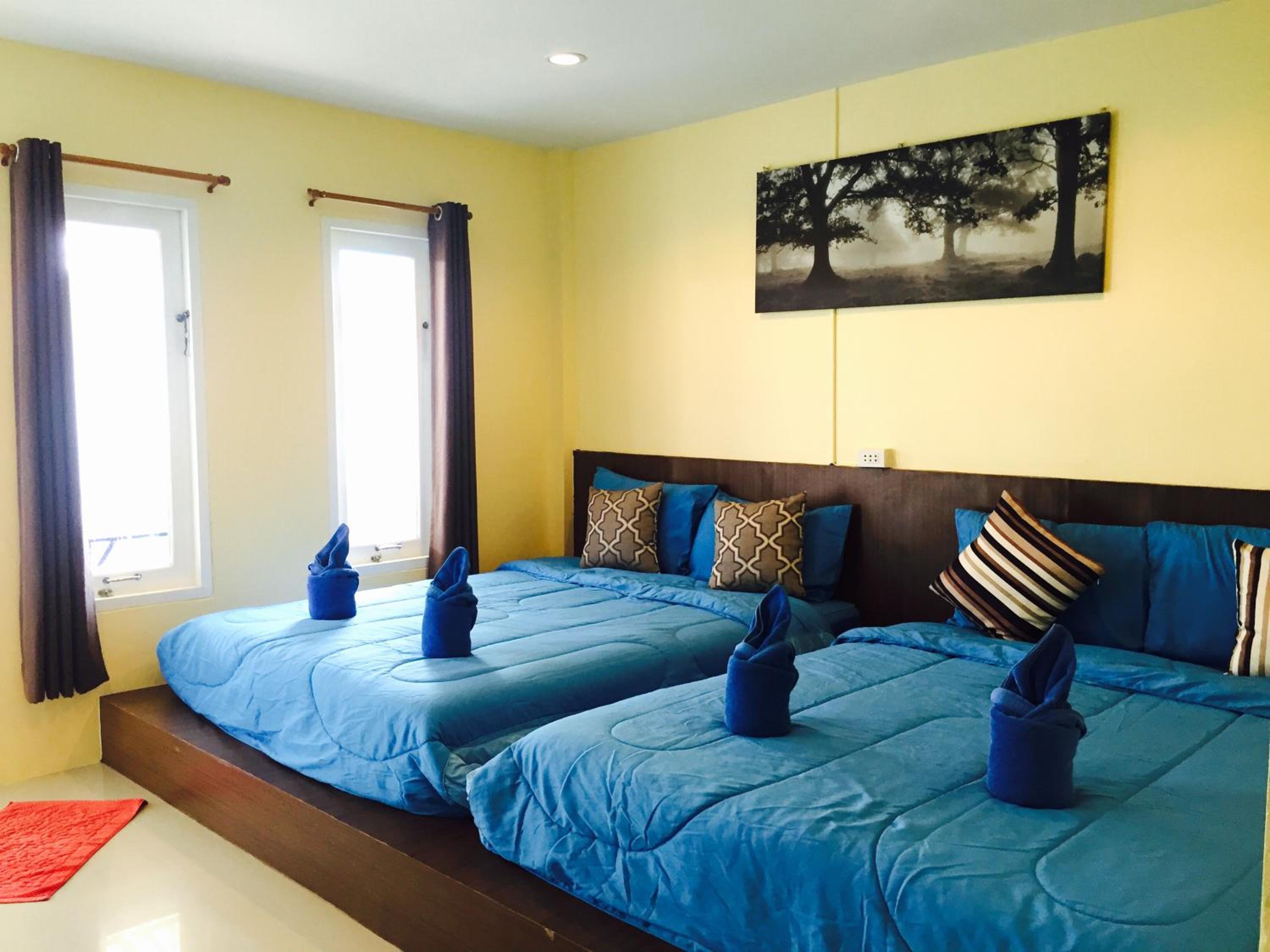 Baan Ta Long Beach Koh Larn