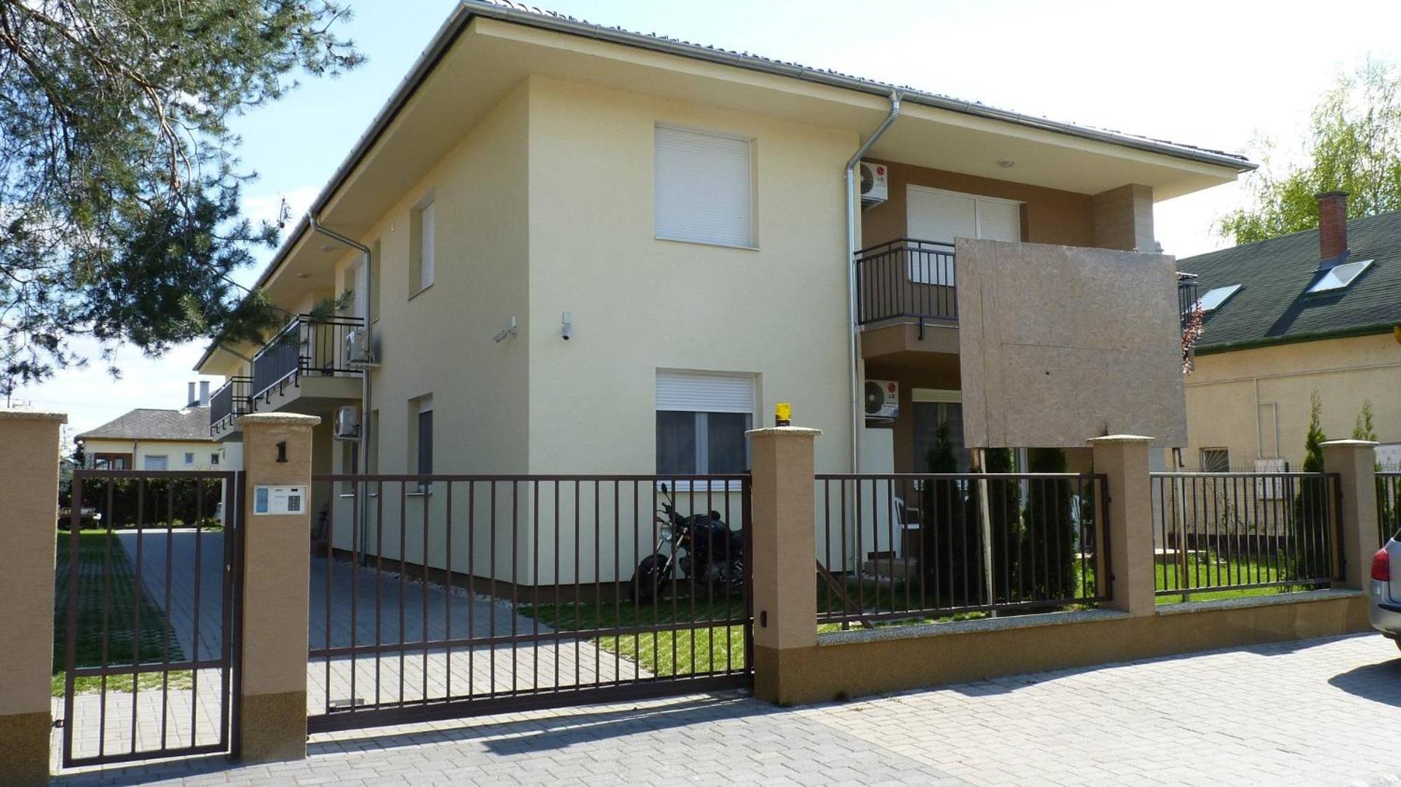 Wellness Apartman view 3