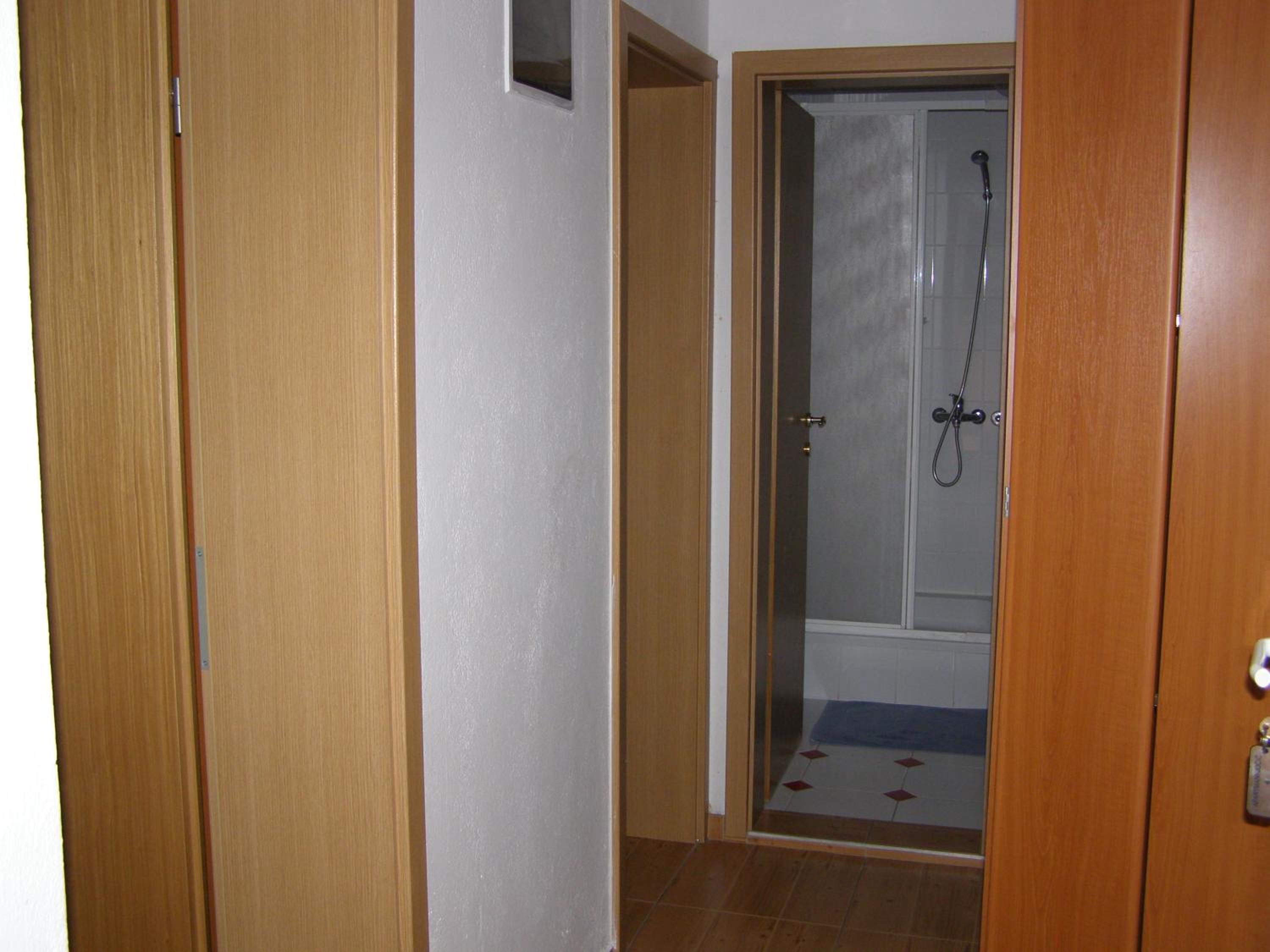 Photo 34