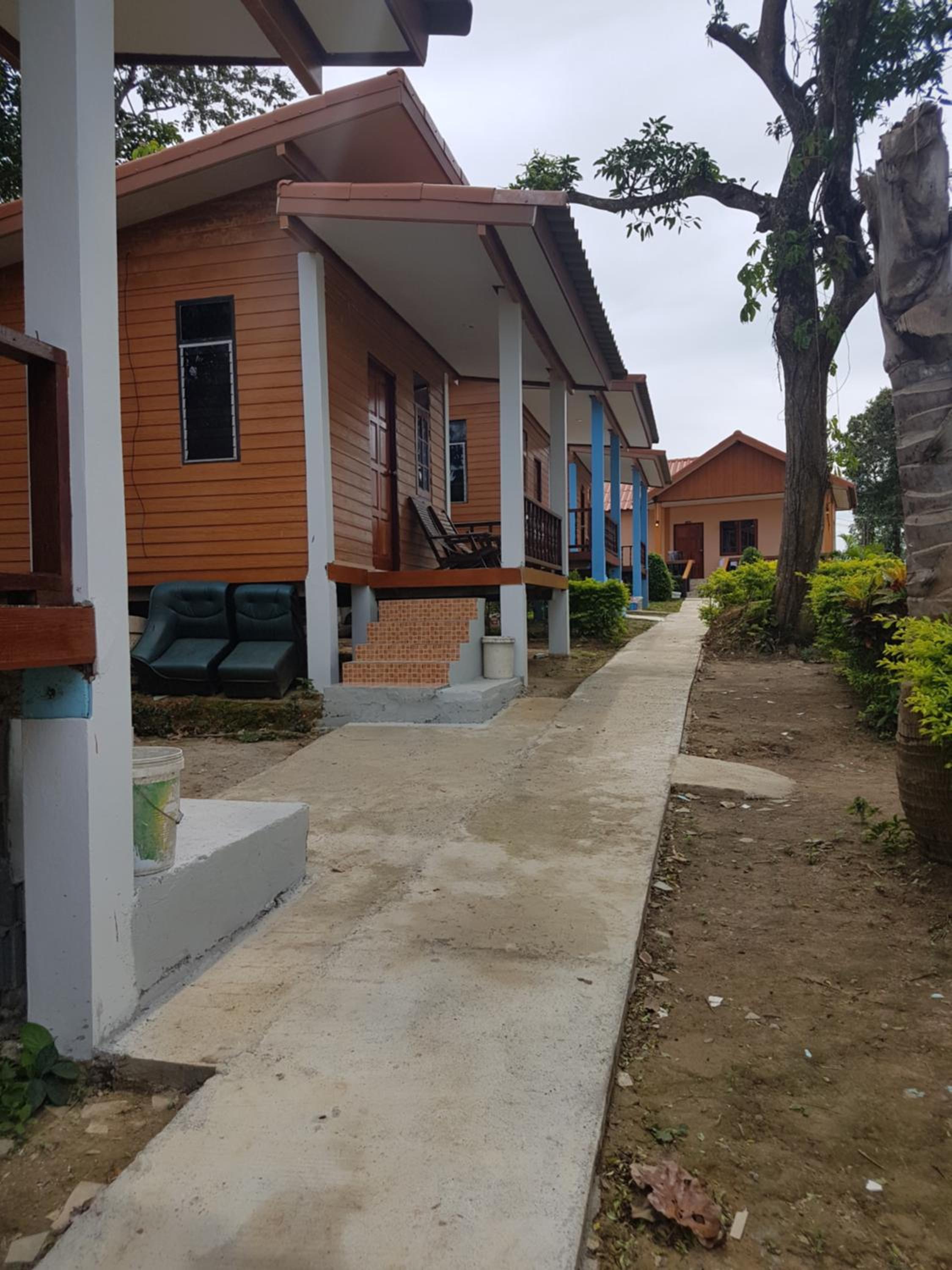 Lanta Paradise Beach Resort