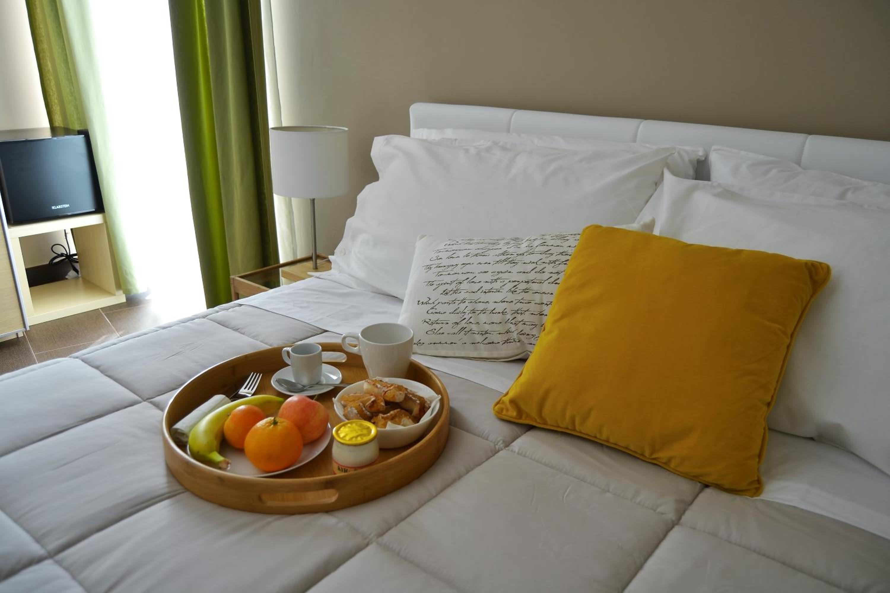 Cento Tari' Guest House