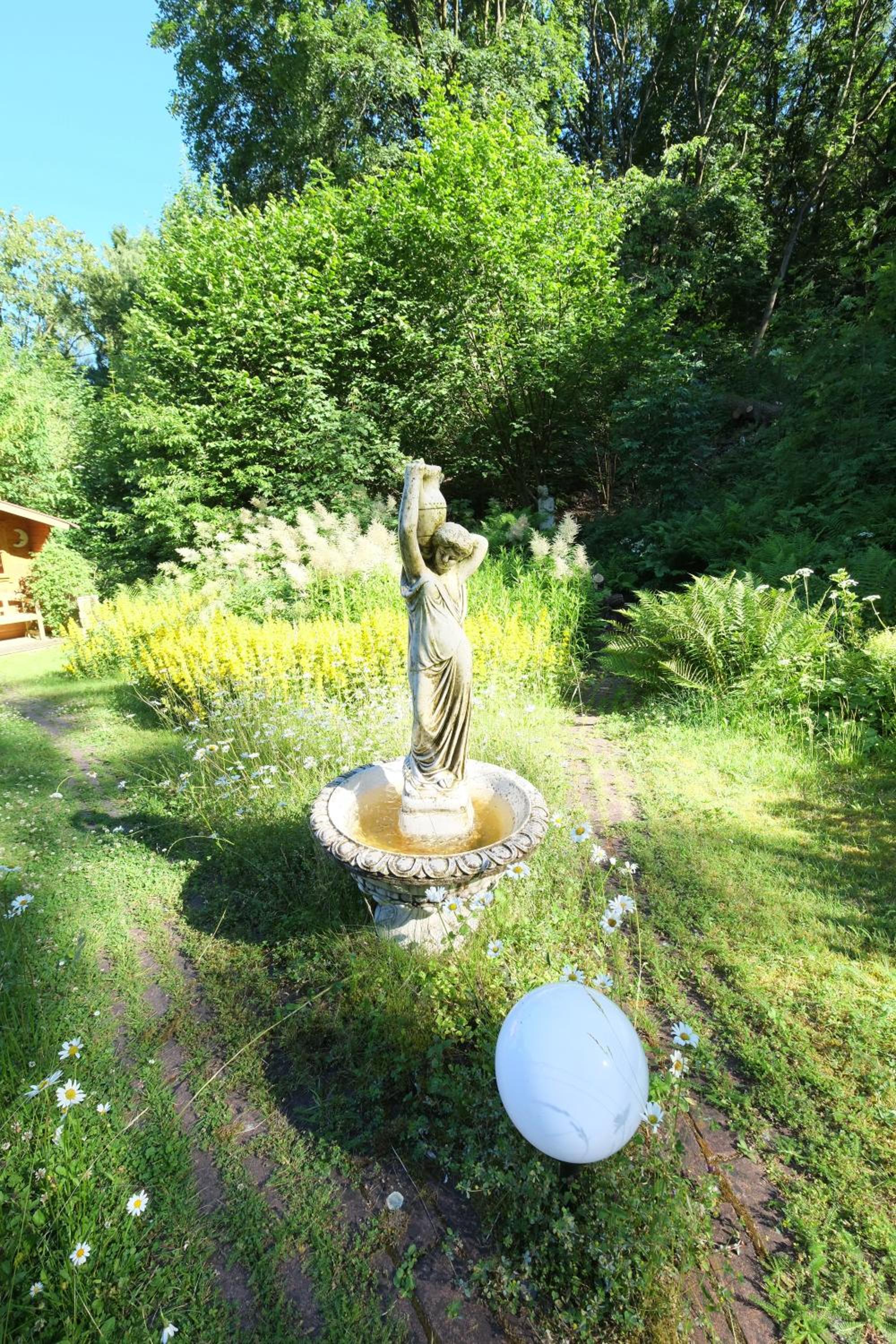 Frauenpension Arleta - Women only