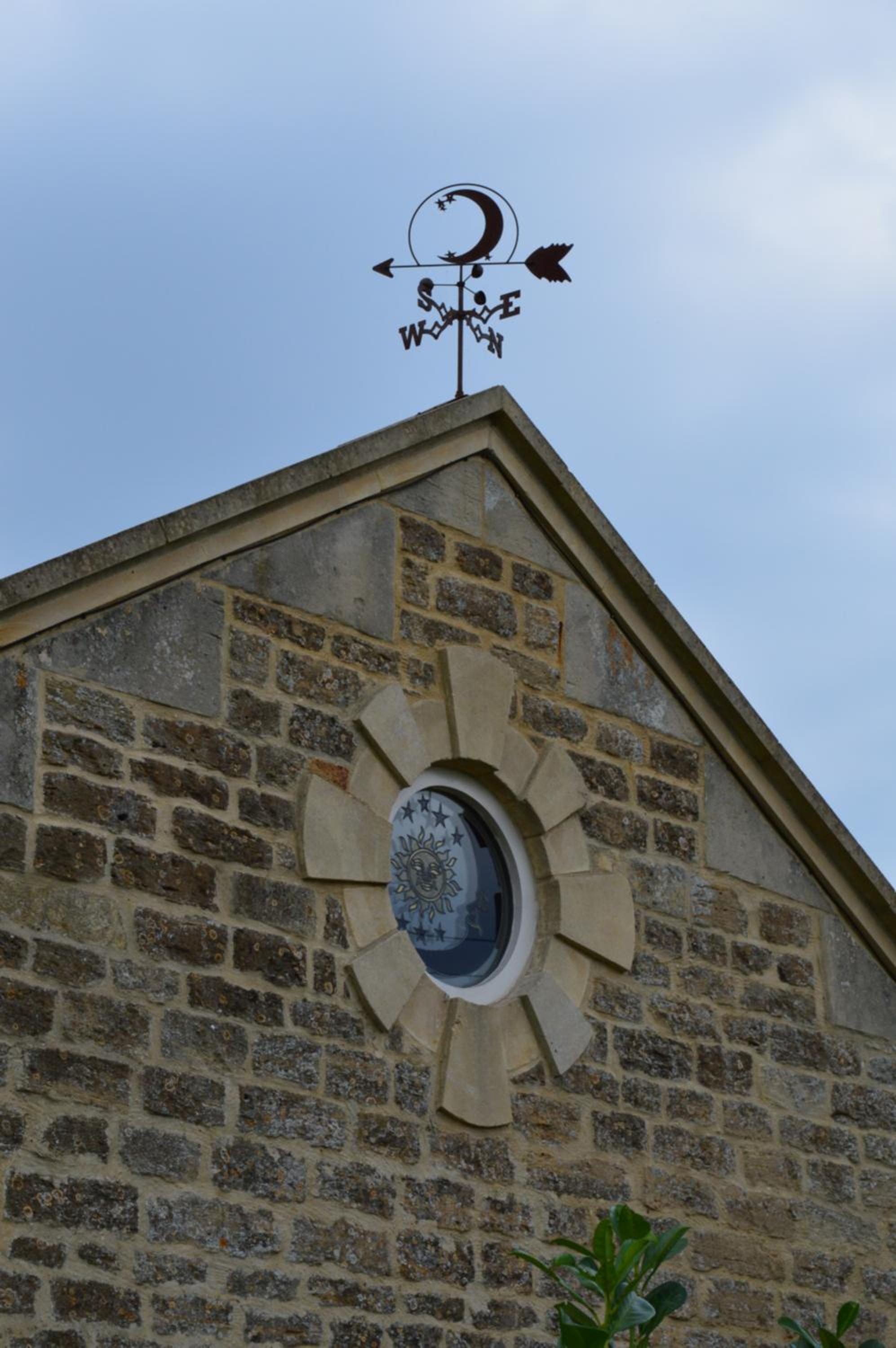 Crossroads Farm - Queen Anne's Stable