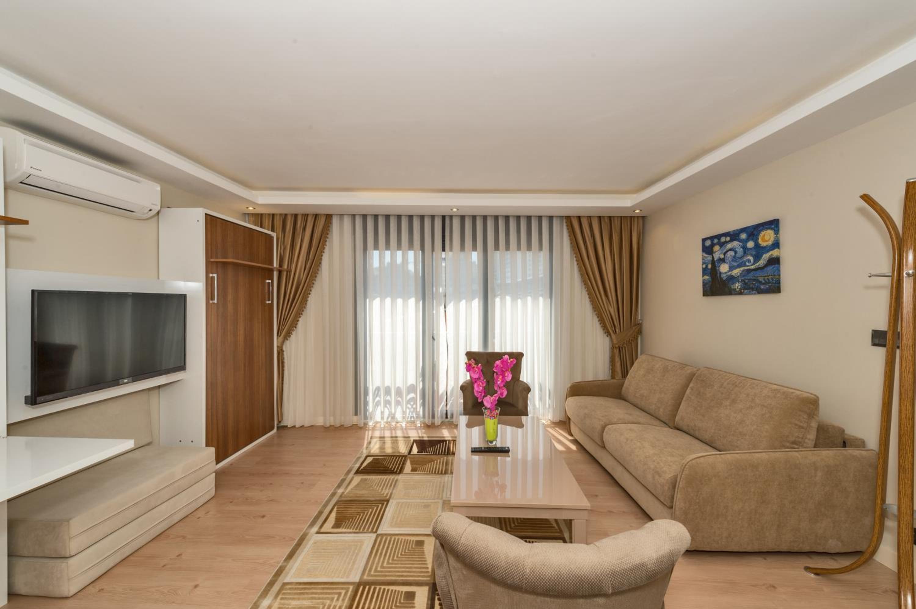 Gen Suites - Image 52