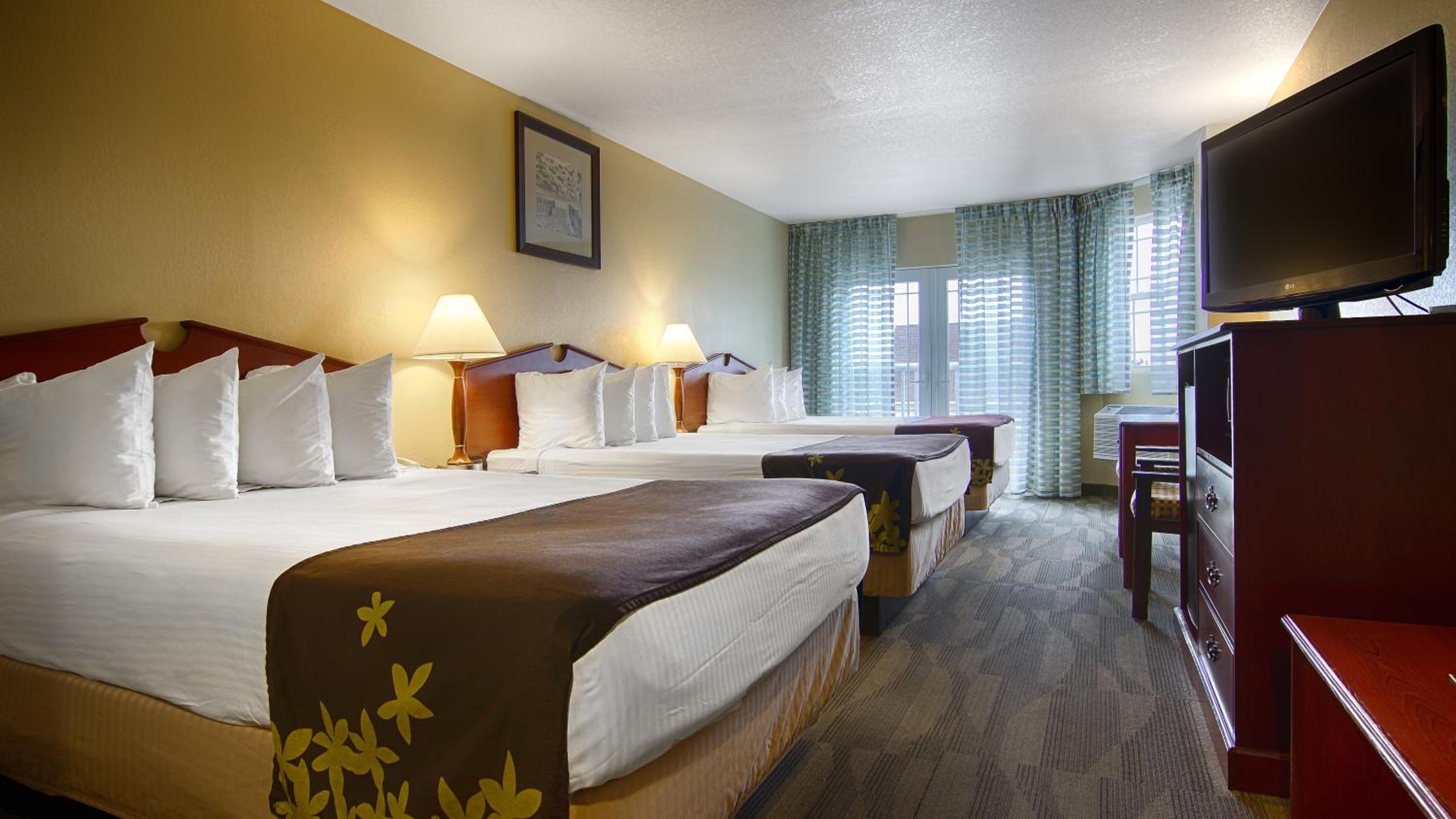 Gold Leaf Hotel of Dewey
