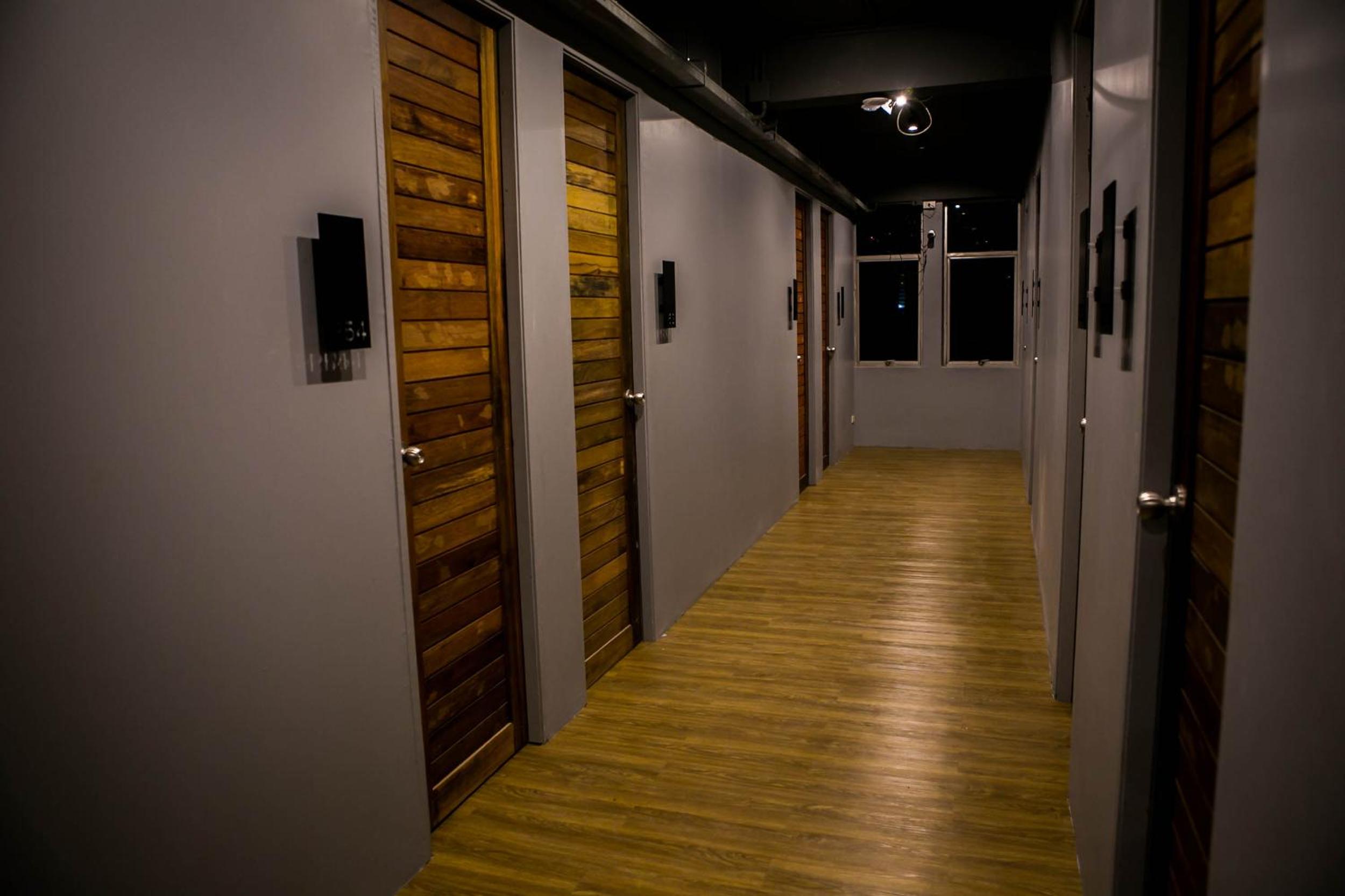 Silom Space Hostel