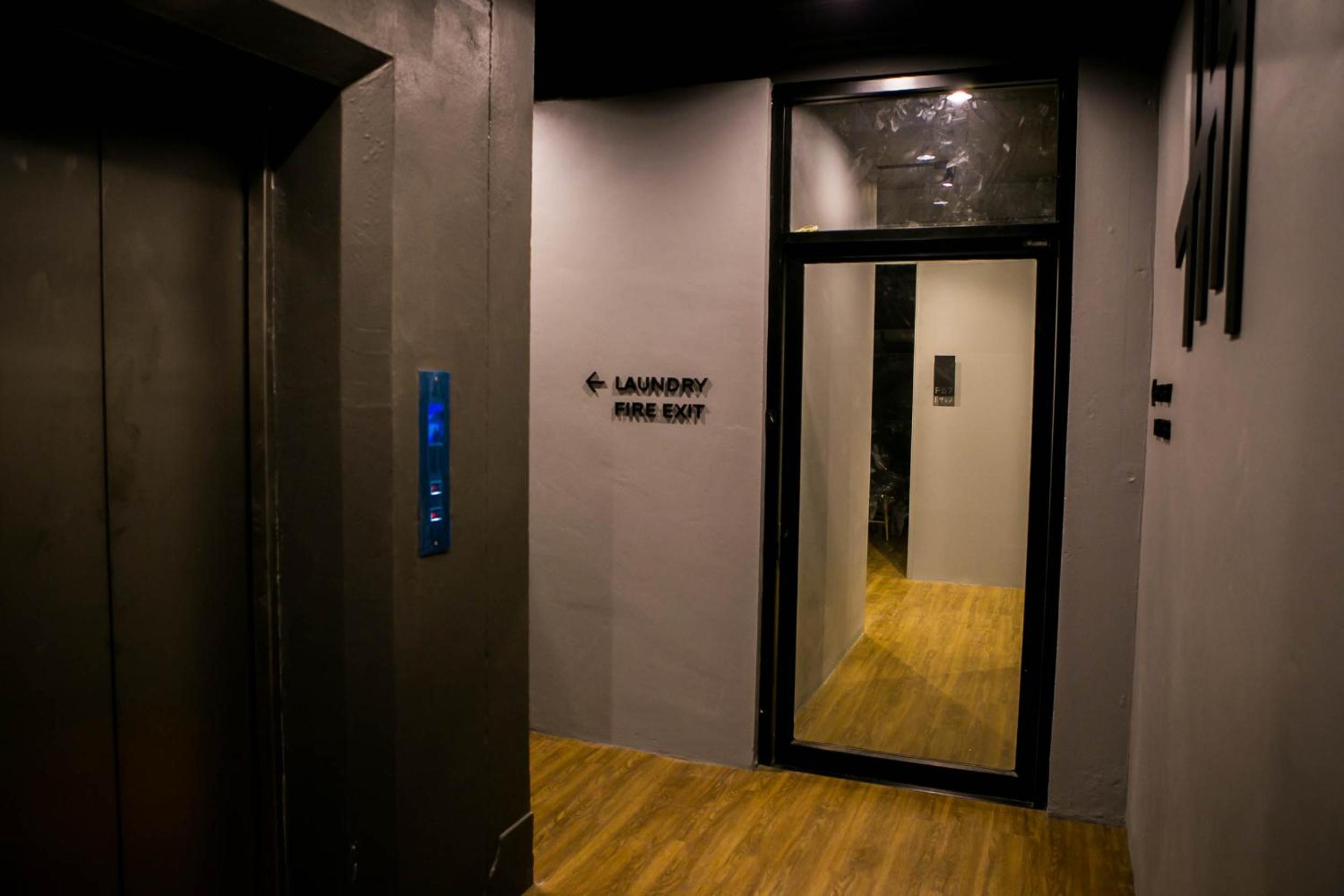 Silom Space Hostel