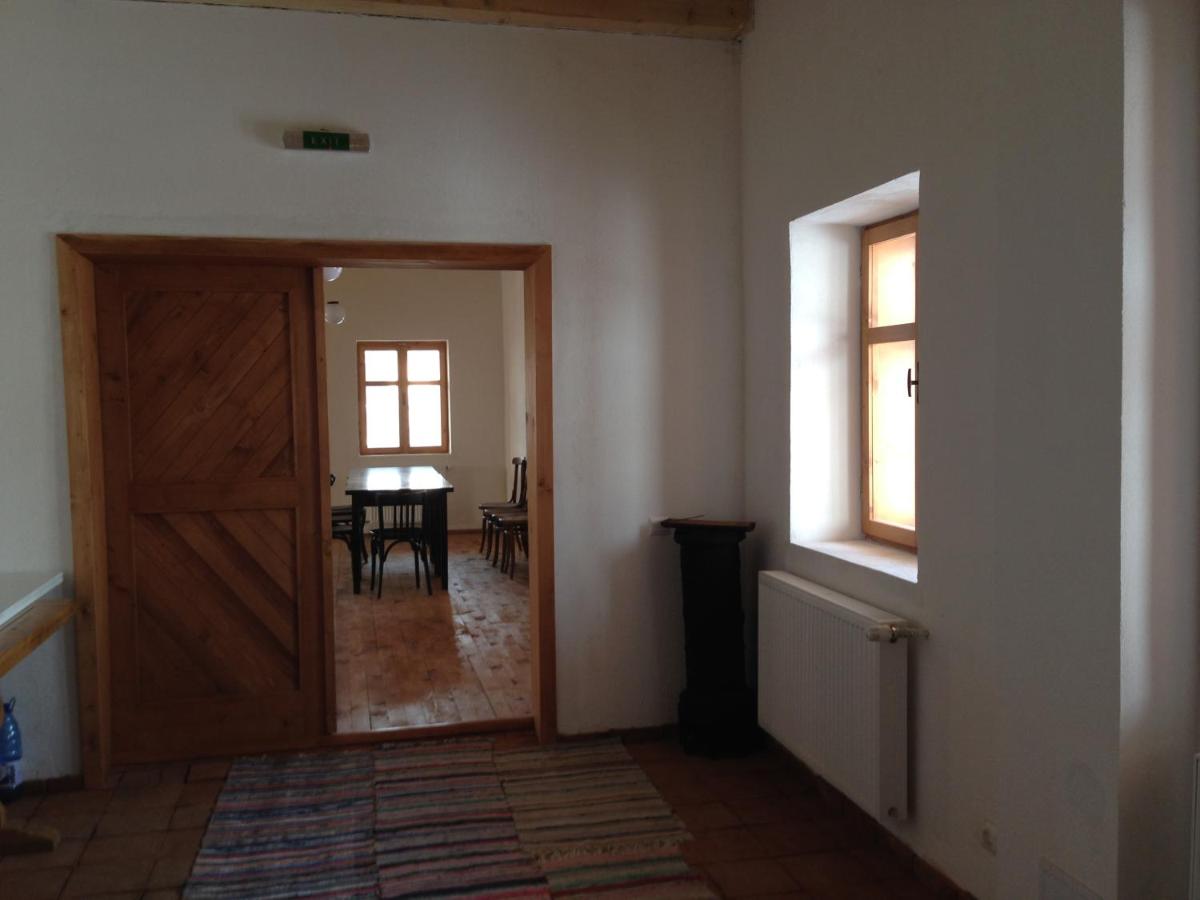 Photo 18