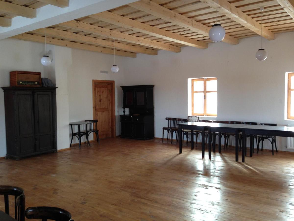 Photo 19