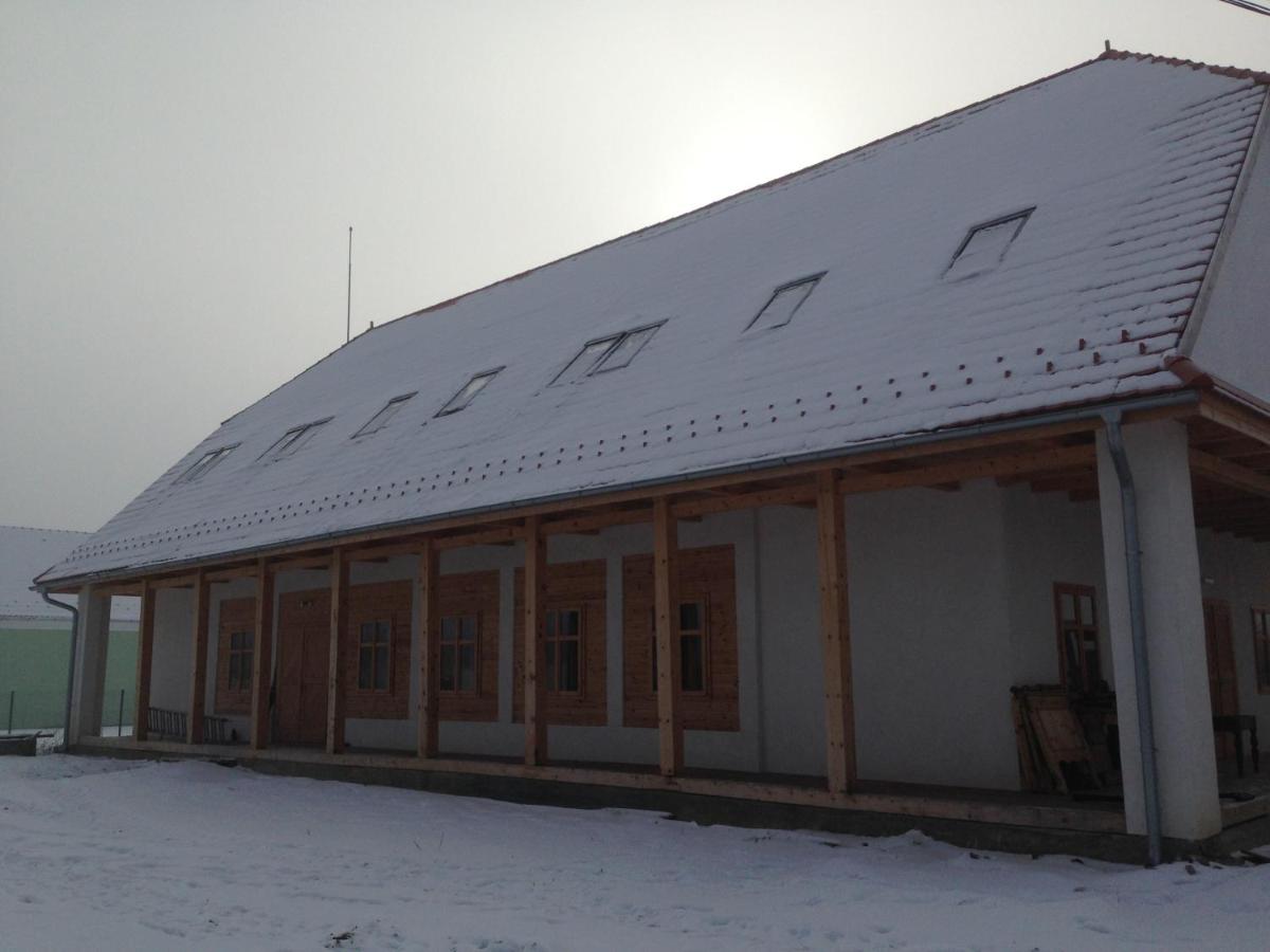 Photo 21