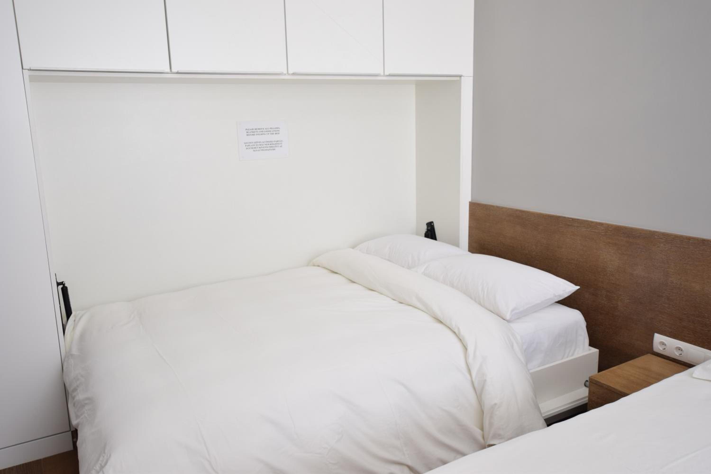 Luxury Apartment by Hi5 - Szervita Suite view 2