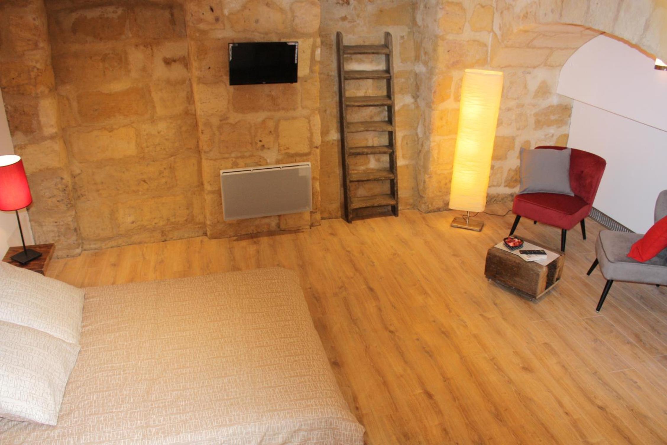 Photo 47
