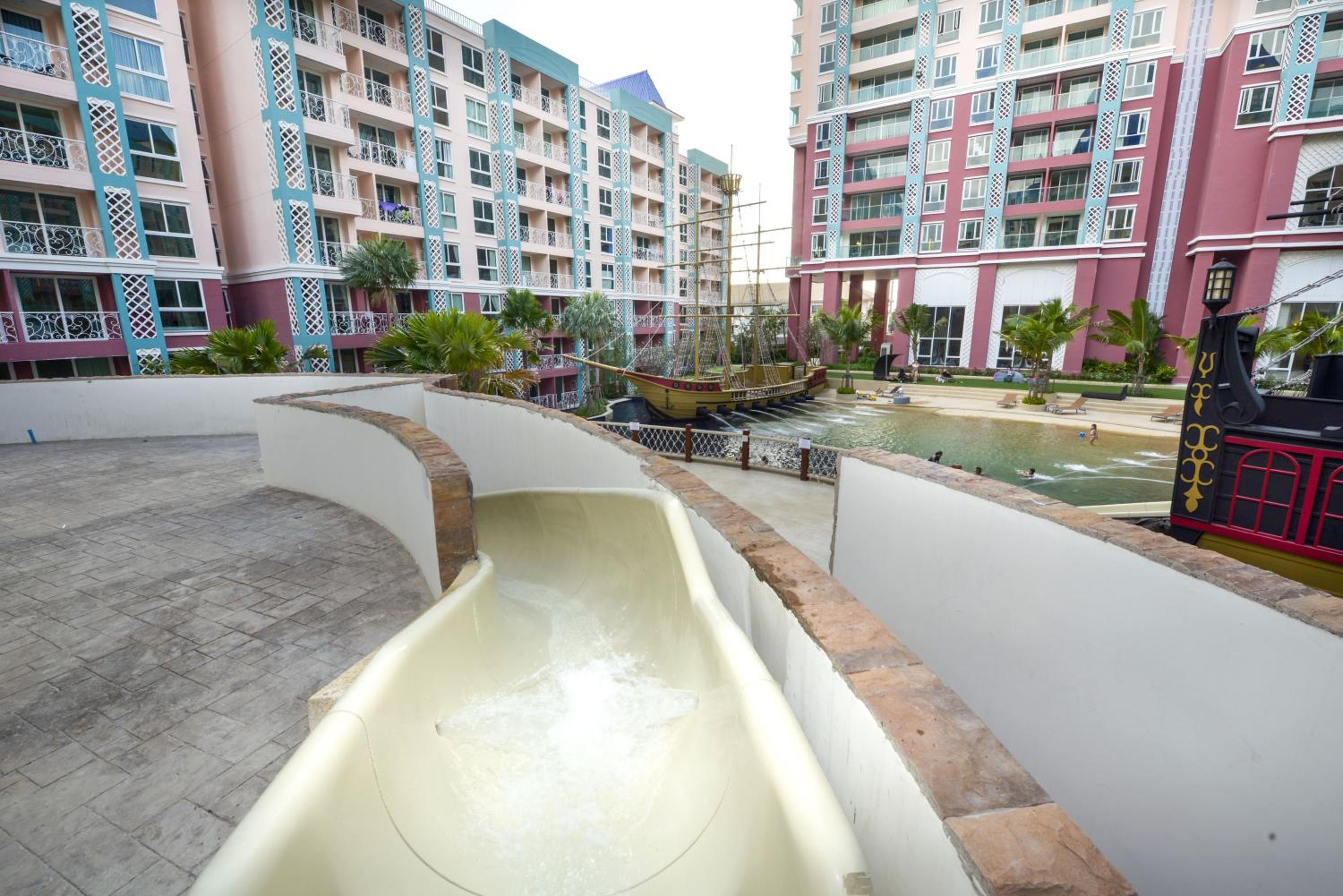 Caribbean Hotel Resort Pattaya