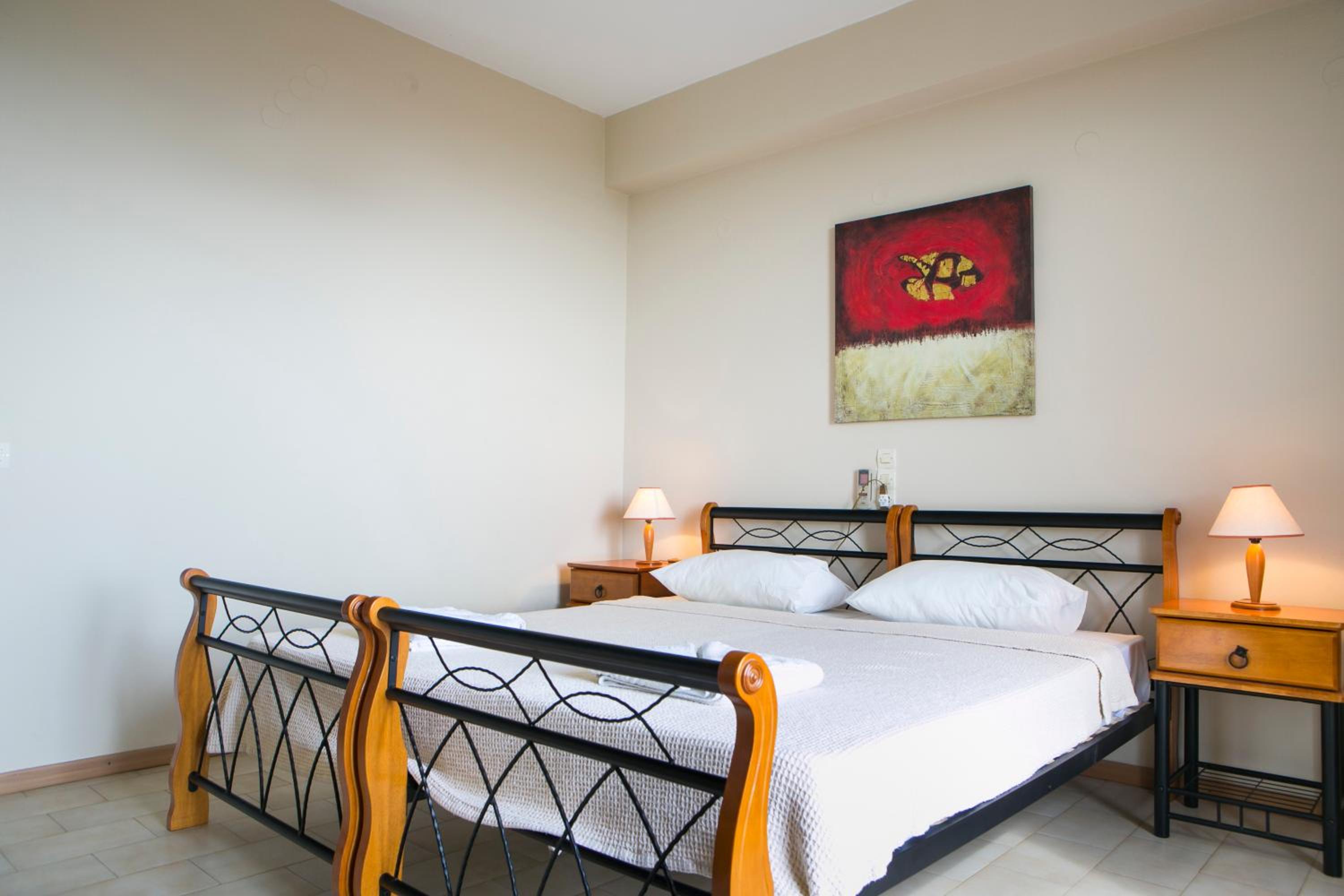 Irena Studios & Apartments