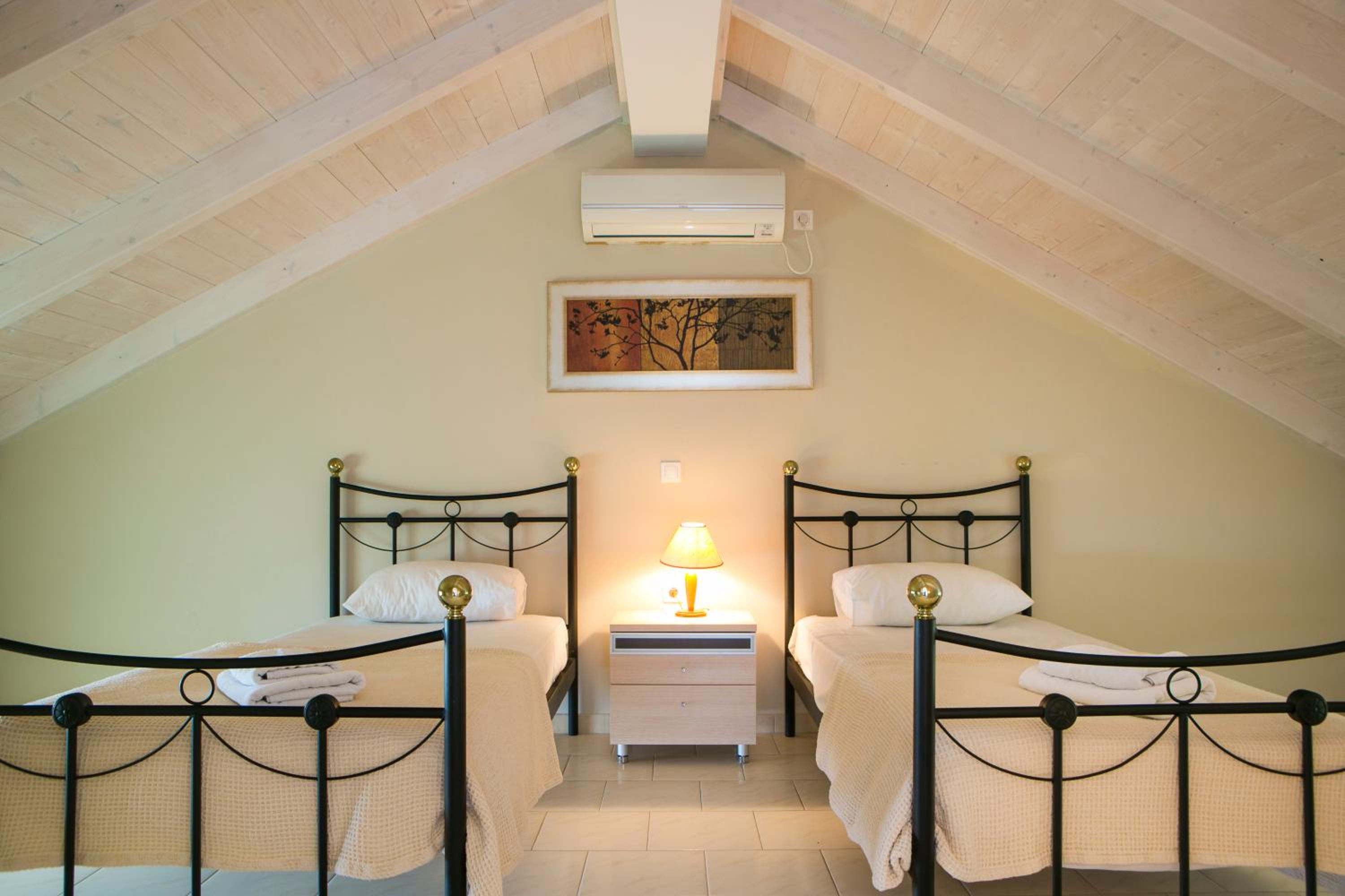 Irena Studios & Apartments