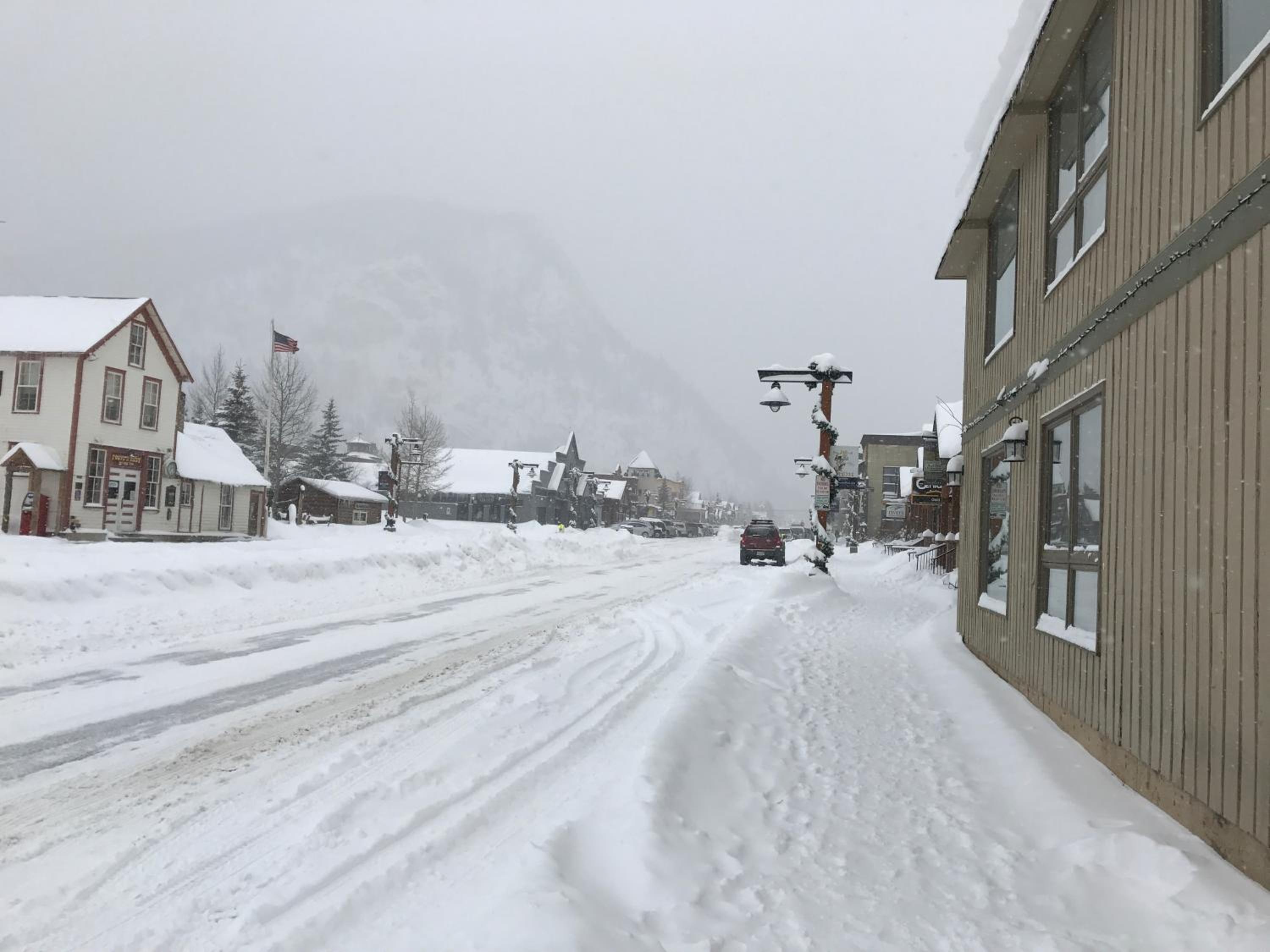Snowshoe Motel