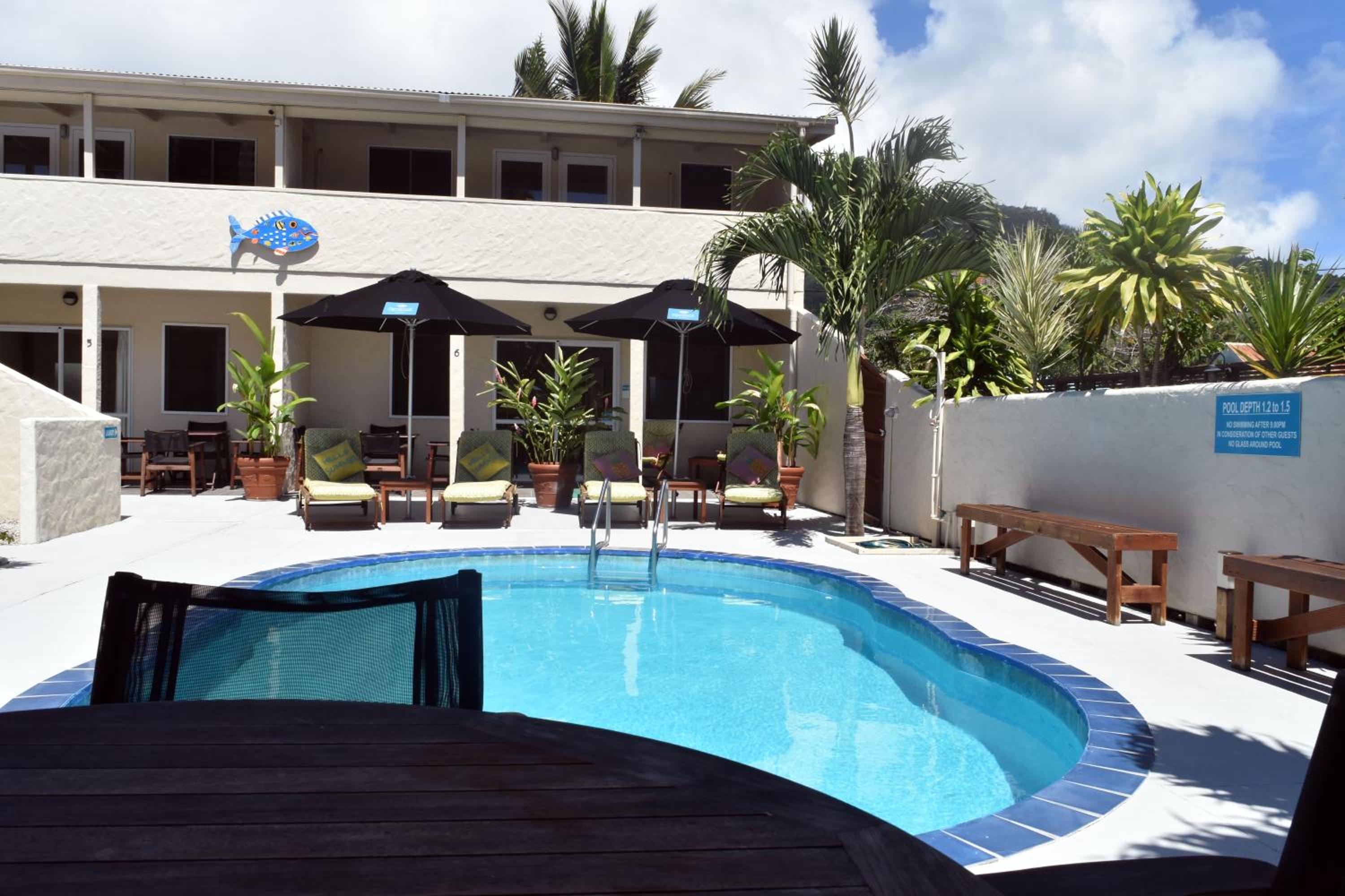 Coral Sands Apartments