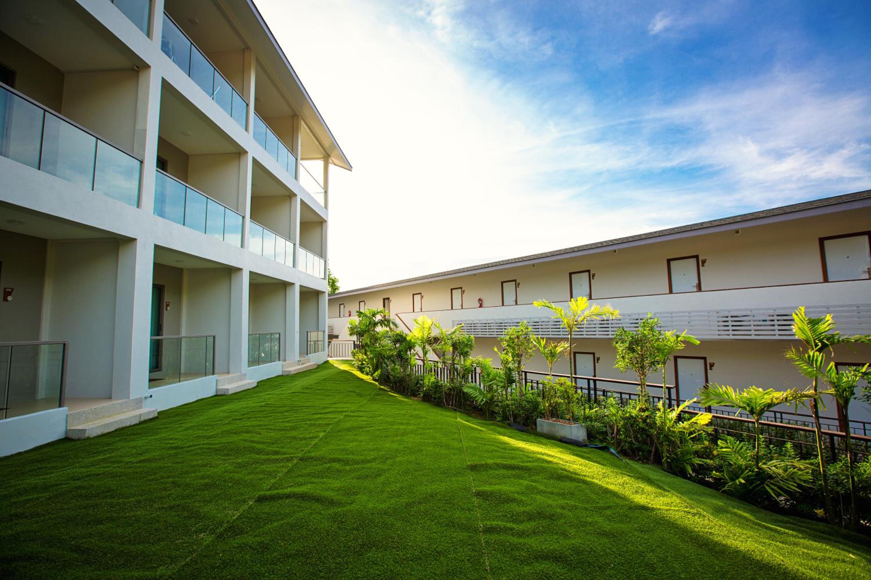 Sunset Beach Hotel - Adults Only