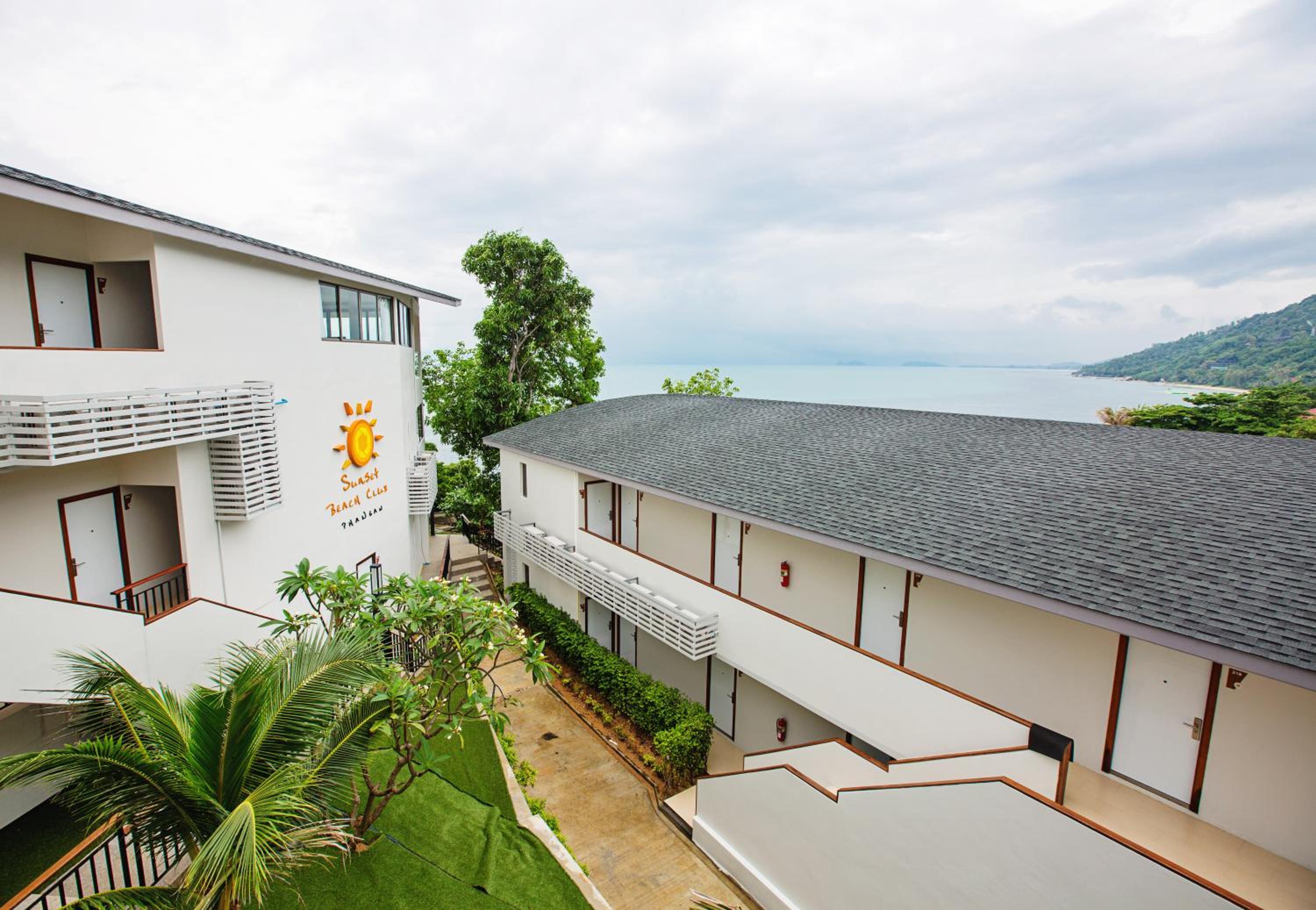 Sunset Beach Hotel - Adults Only