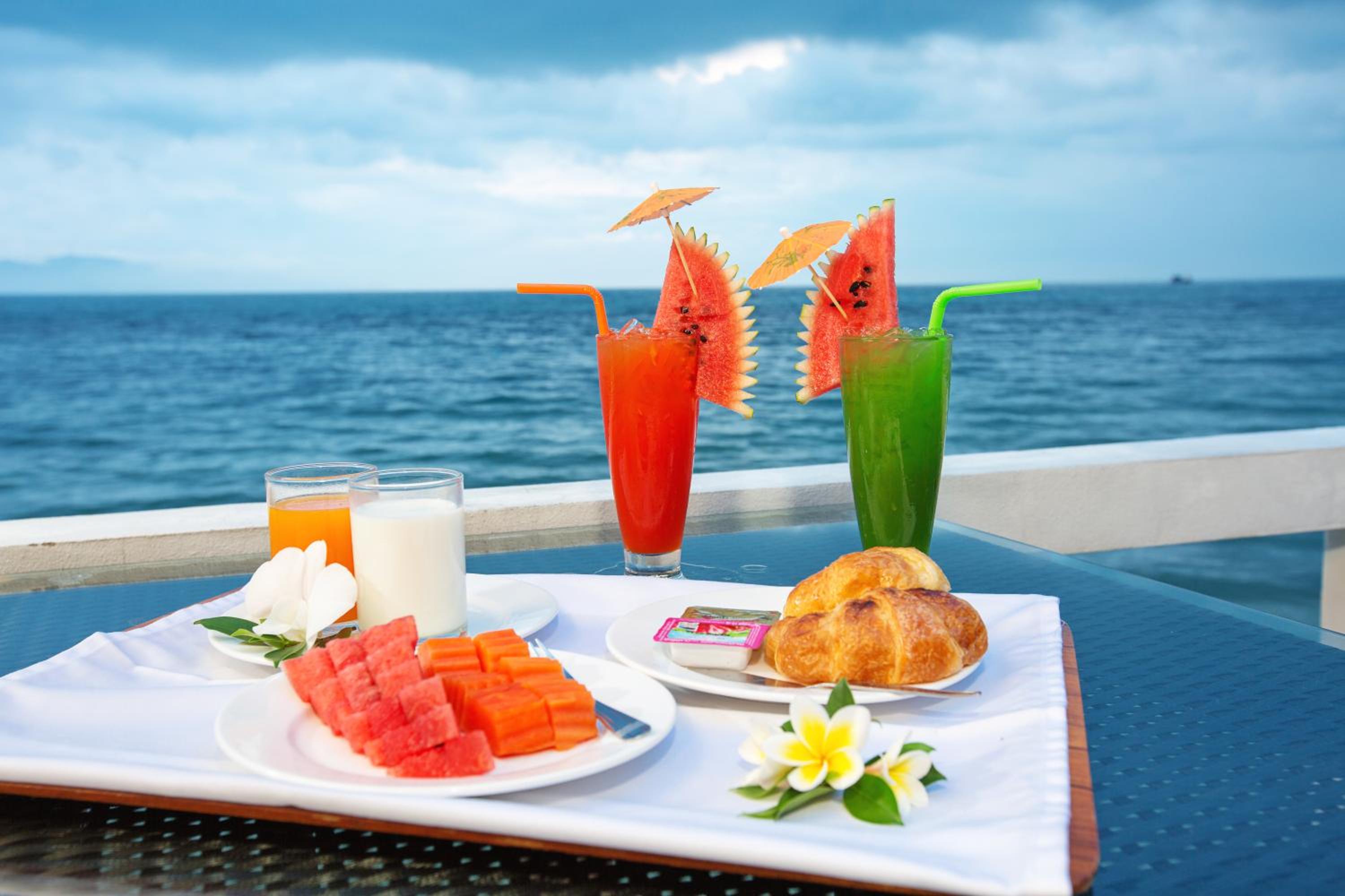 Sunset Beach Hotel - Adults Only