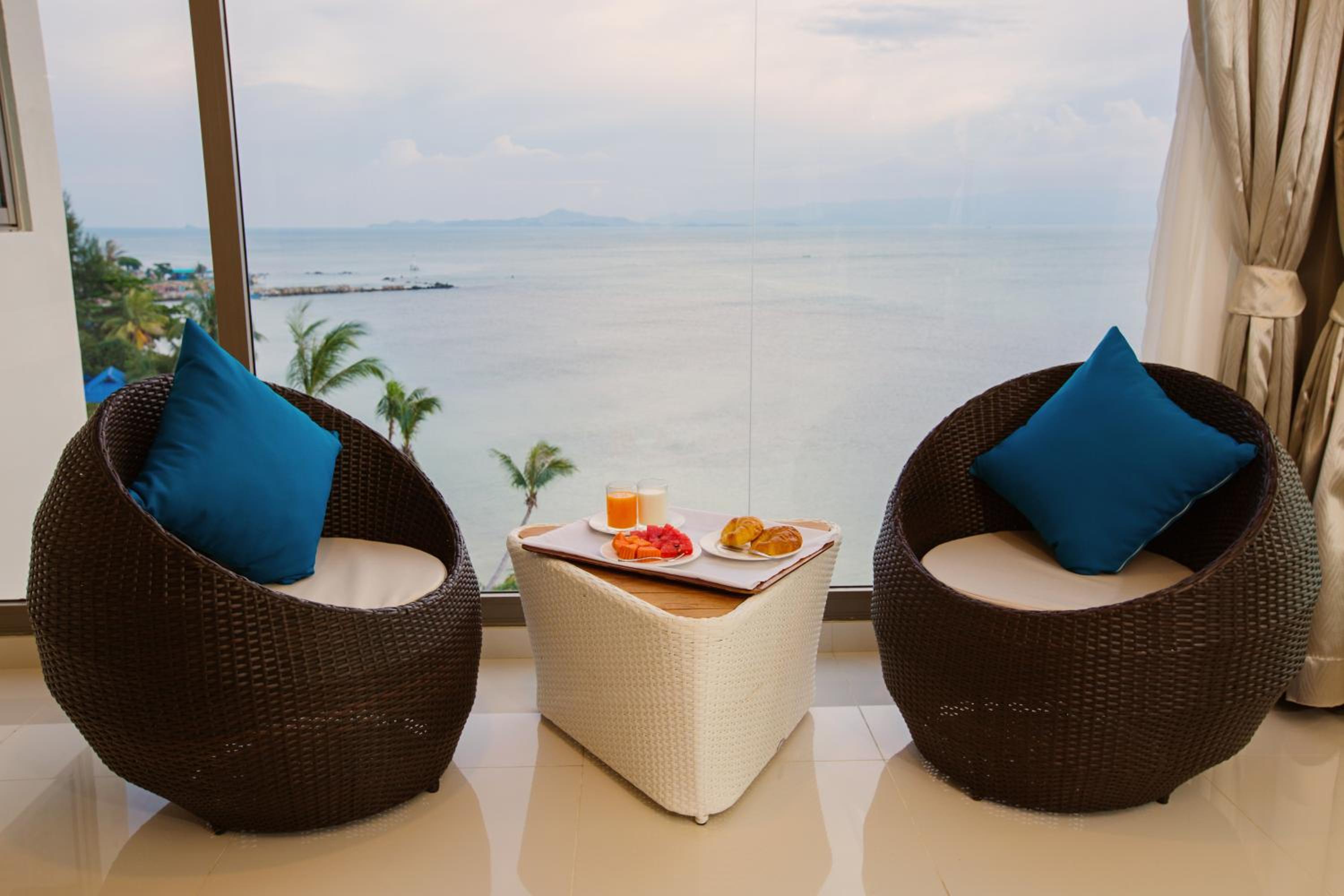 Sunset Beach Hotel - Adults Only