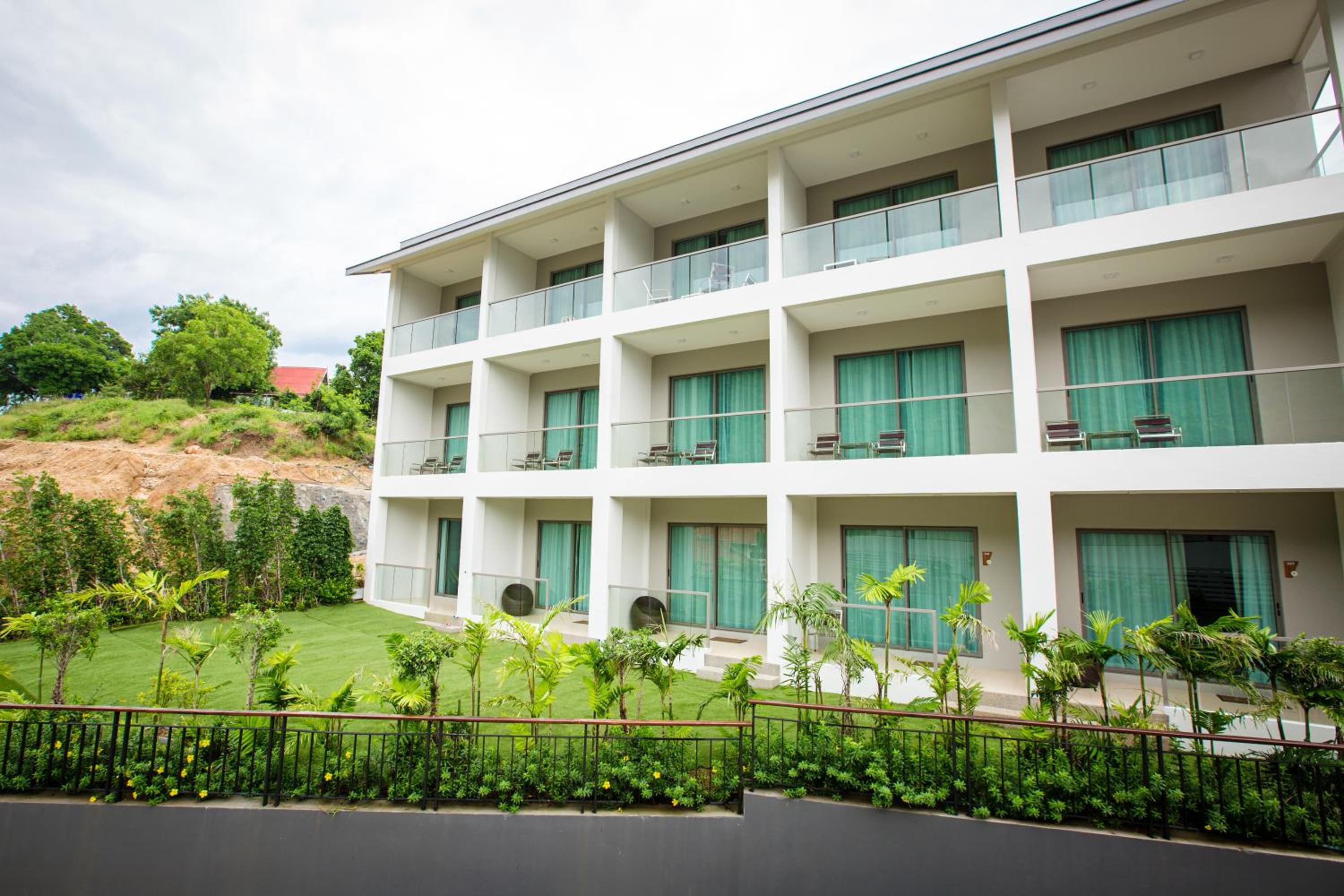 Sunset Beach Hotel - Adults Only