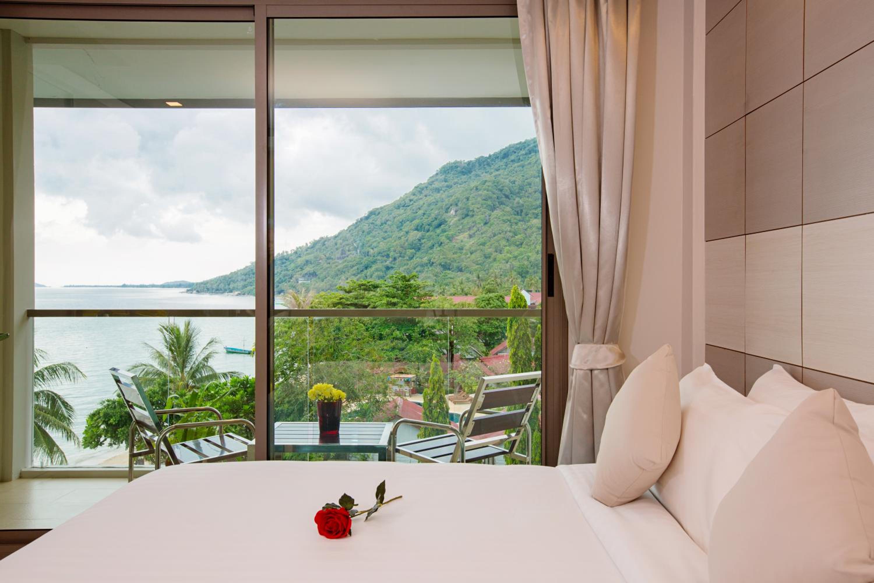 Sunset Beach Hotel - Adults Only