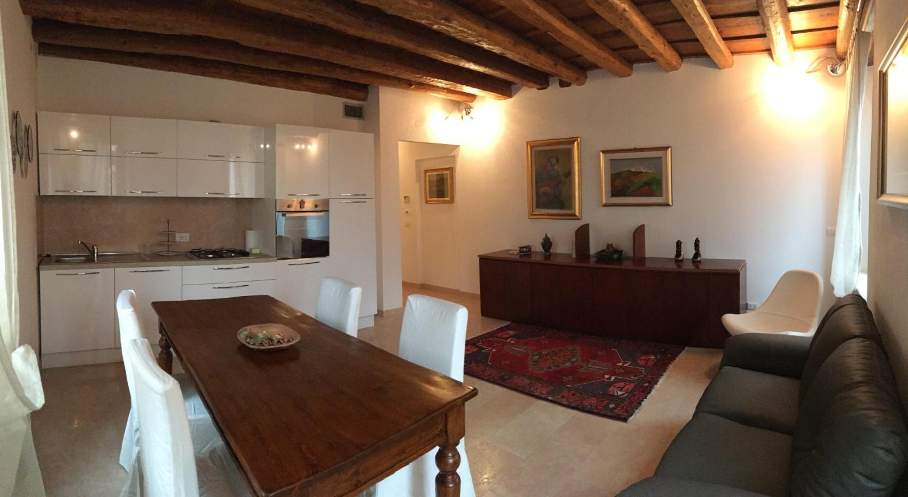 Centre 2 bedroom Flat en Verona — kitchen