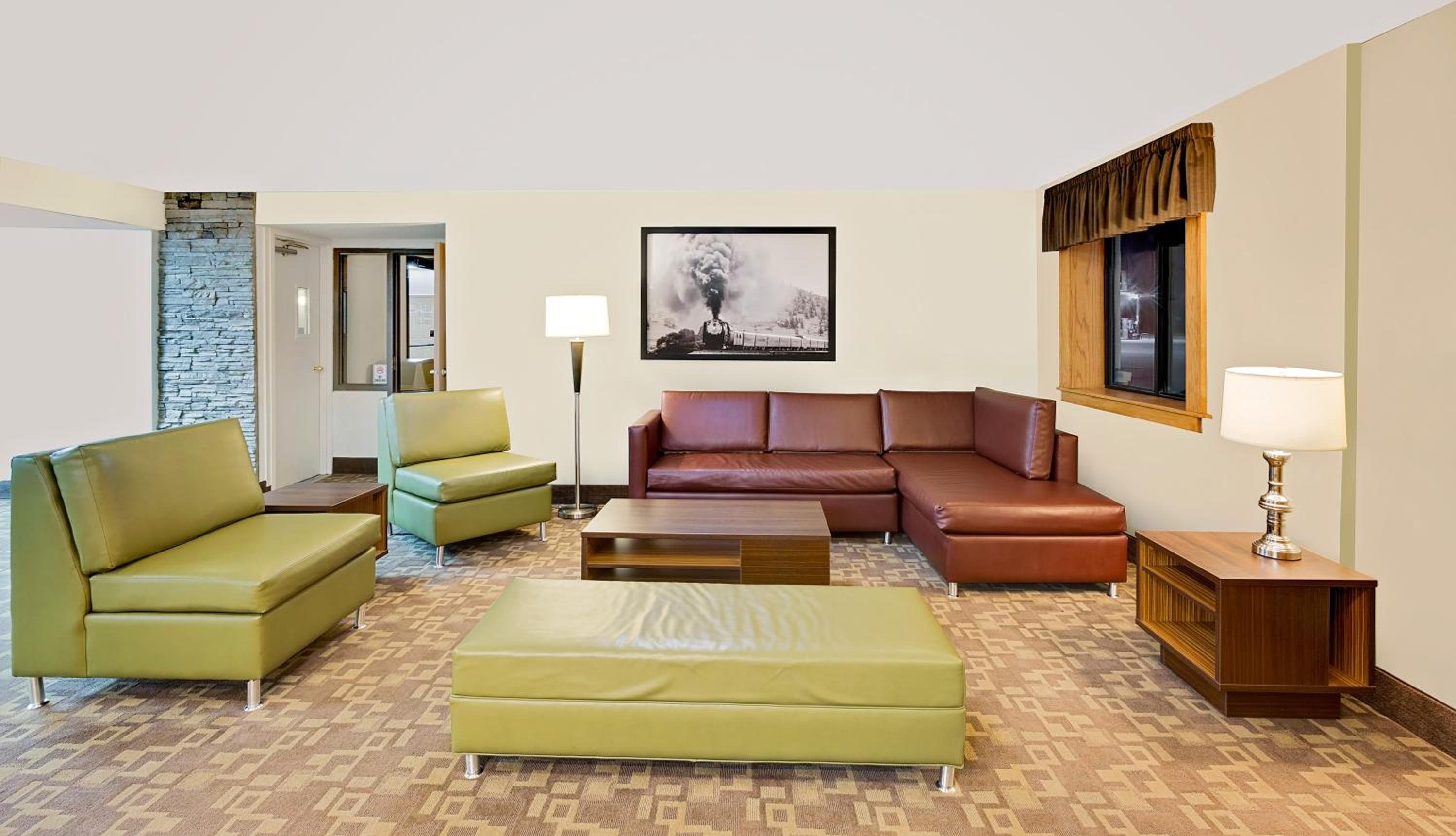 Super 8 by Wyndham St. James view 4