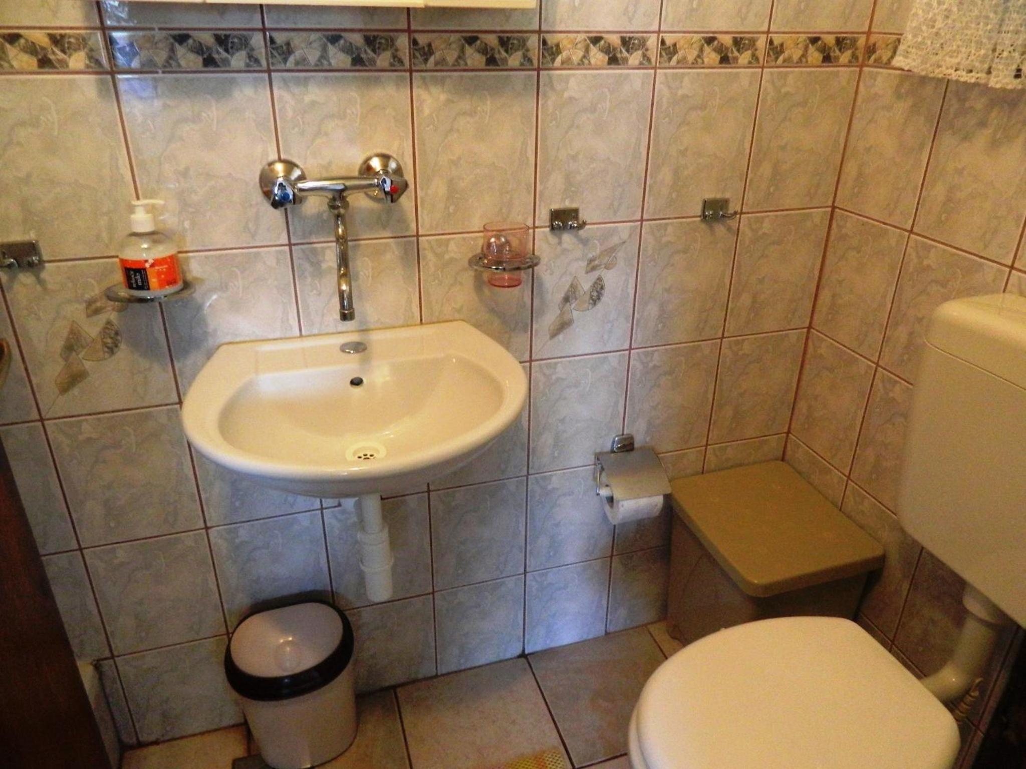Photo 48