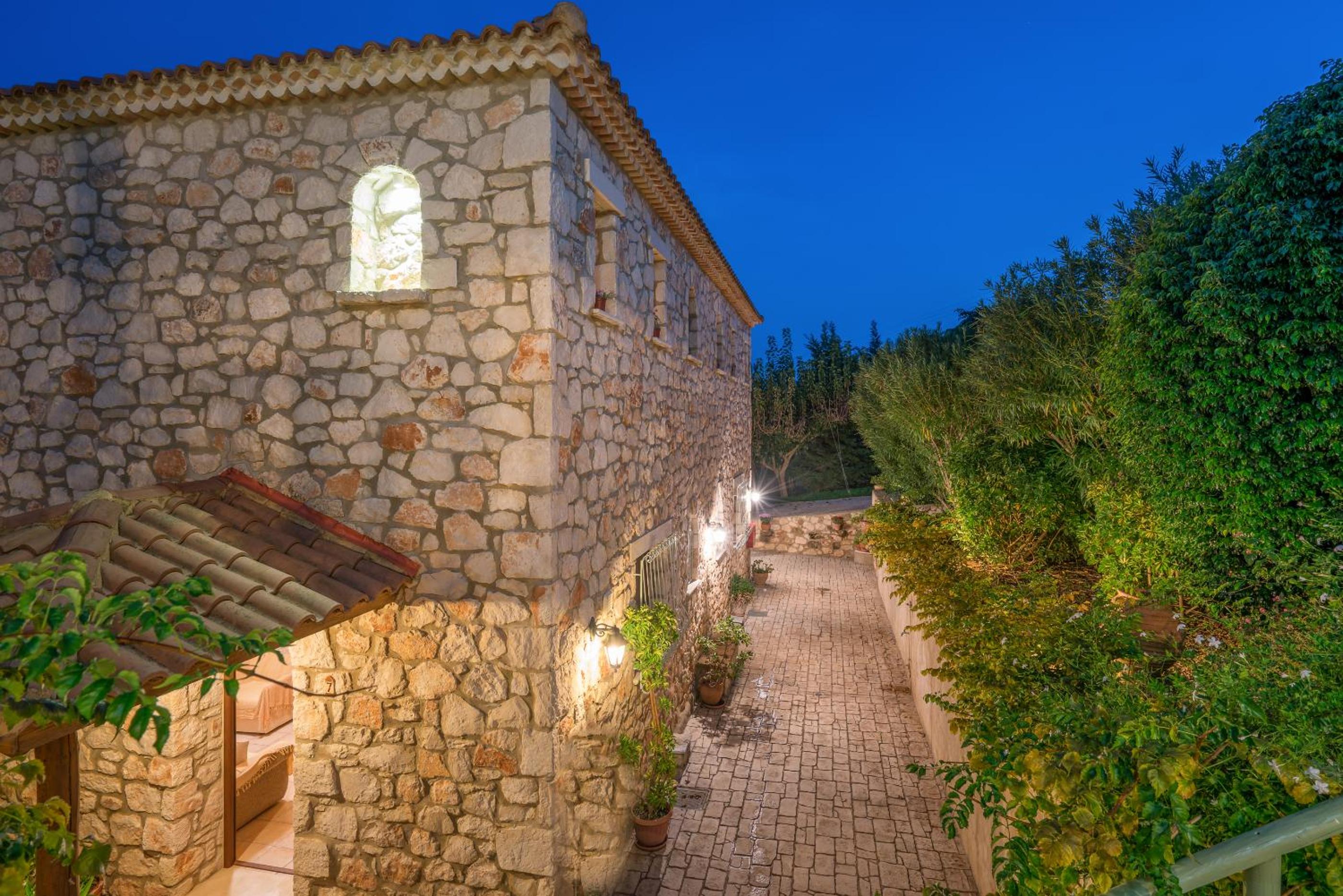 Myrties stone houses - Ta Petrina view 5