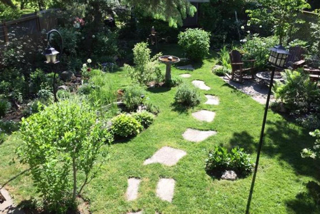 Niagara-on-the-Lake Vacations - 2 Moon Cottage - Property Image 3