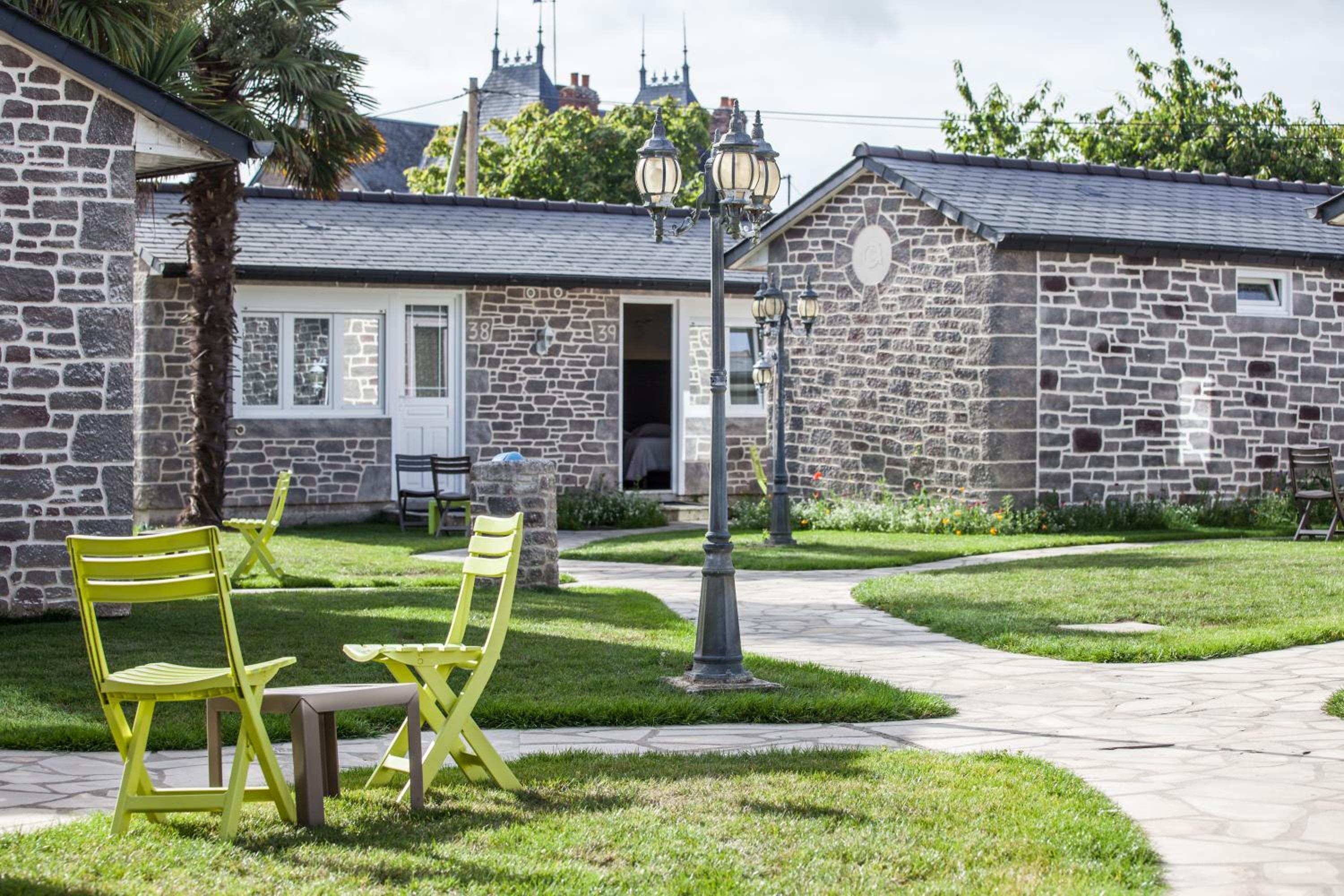 Hotel Hôtel les 13 Assiettes - Image 1