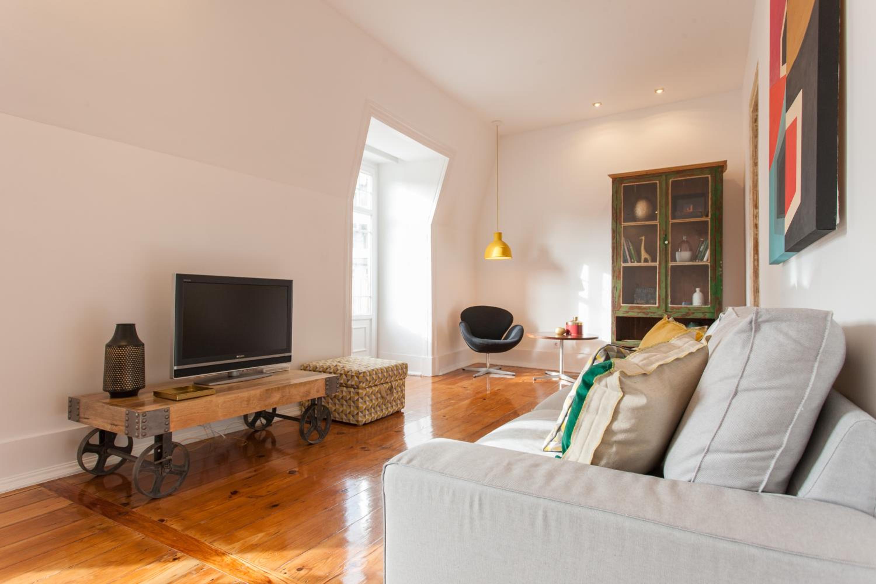 Design Sta Marta/ Liberdade Apartment view 3